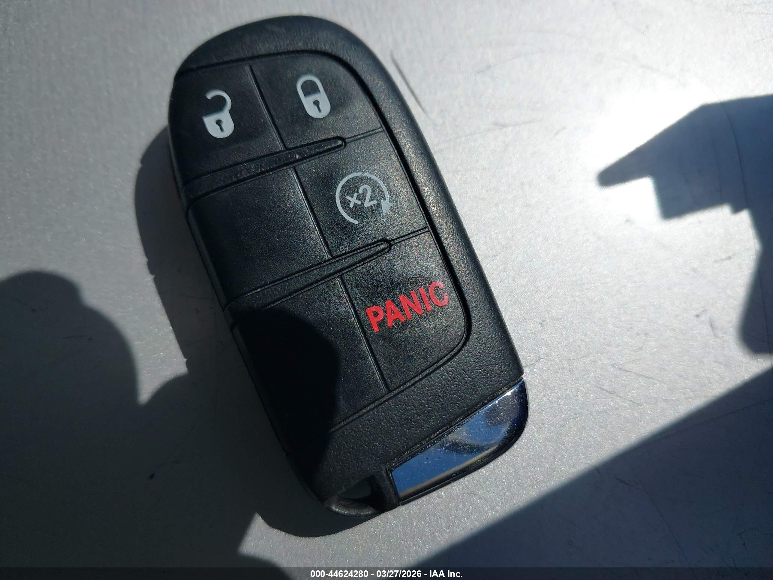 JEEP RENEGADE image 11