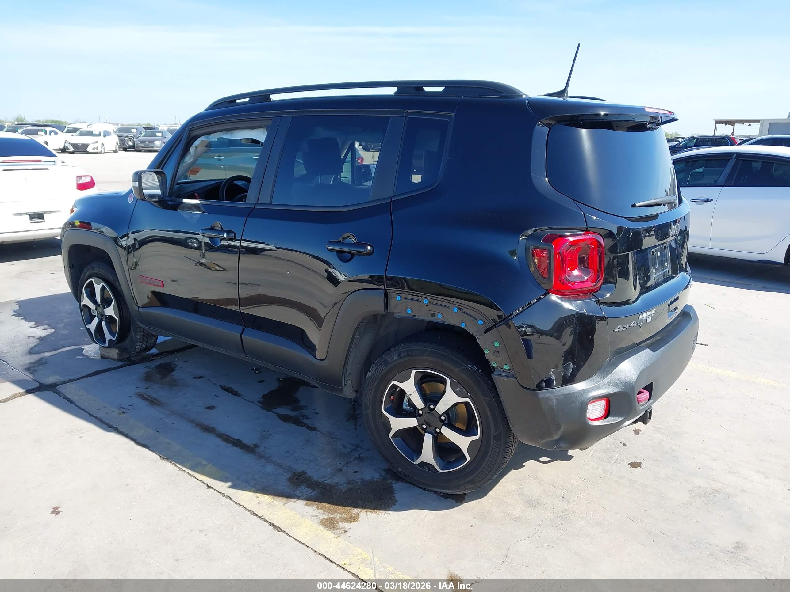 JEEP RENEGADE image 3
