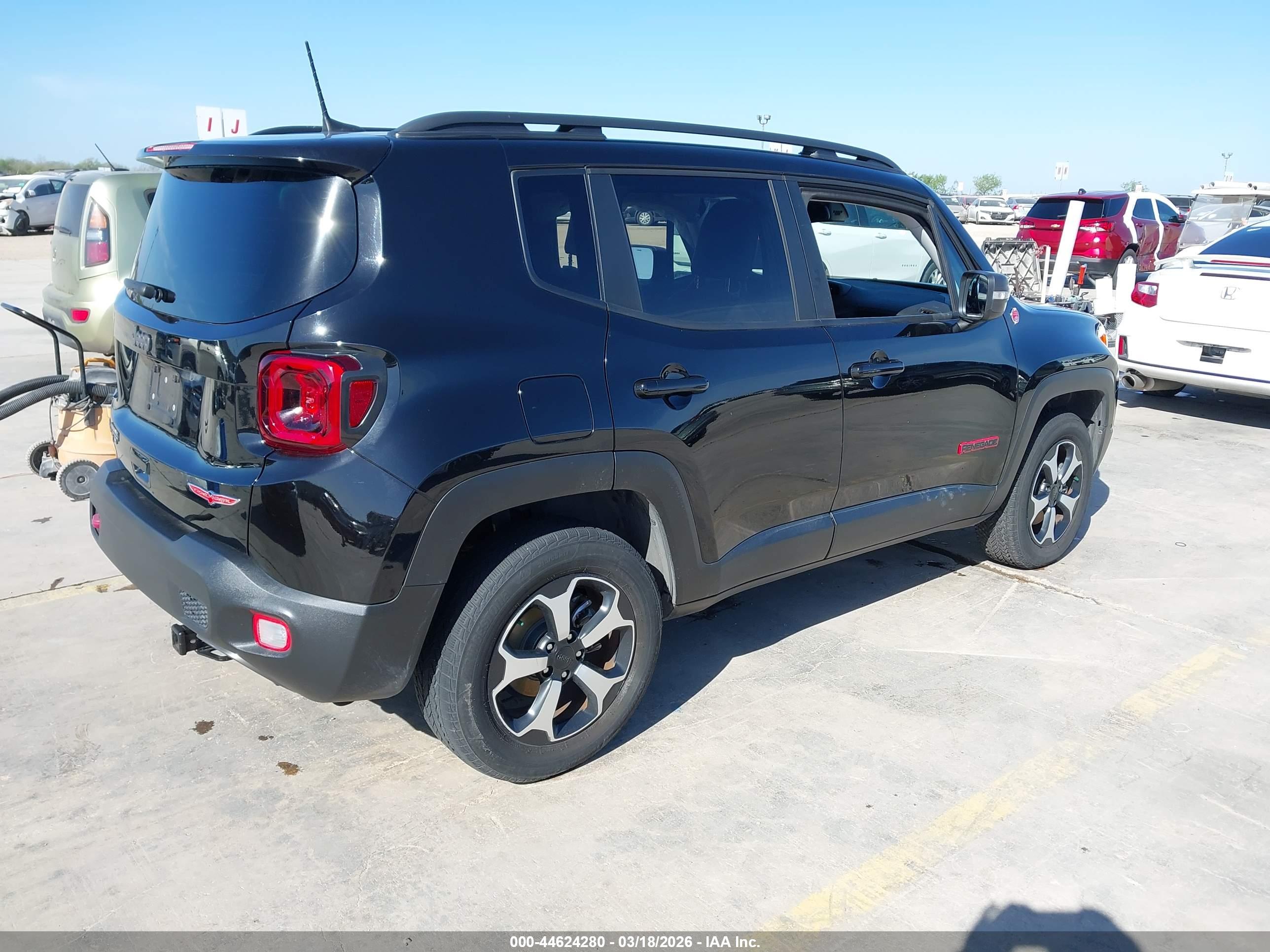 JEEP RENEGADE image 4
