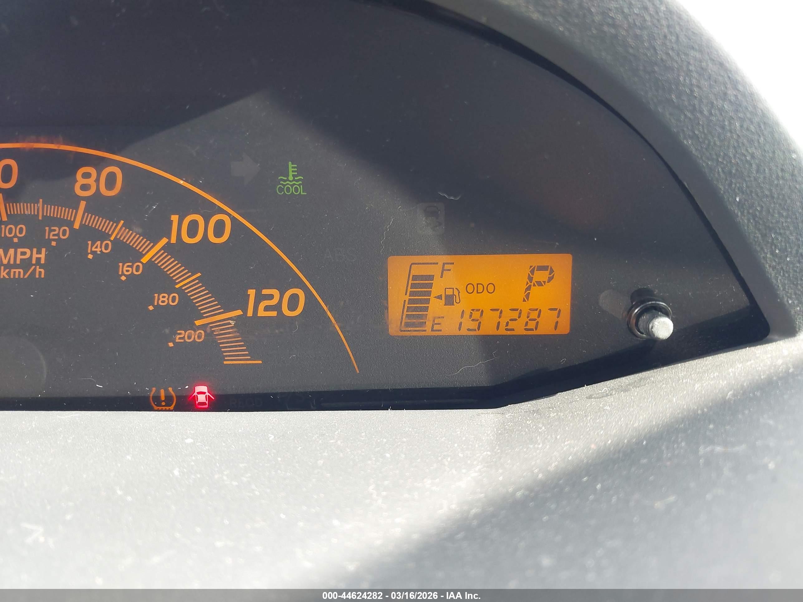 TOYOTA YARIS image 7