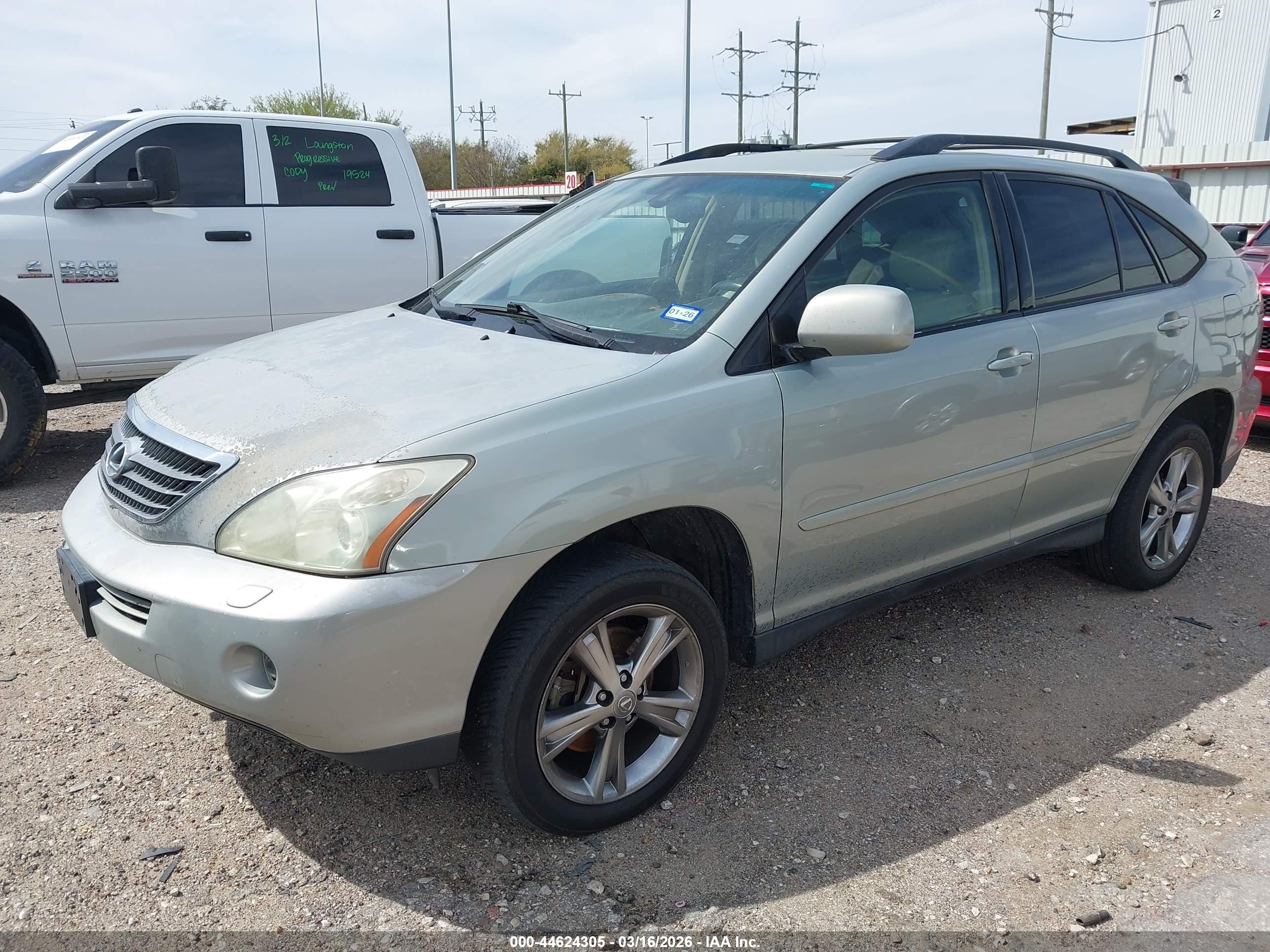 LEXUS RX image 2