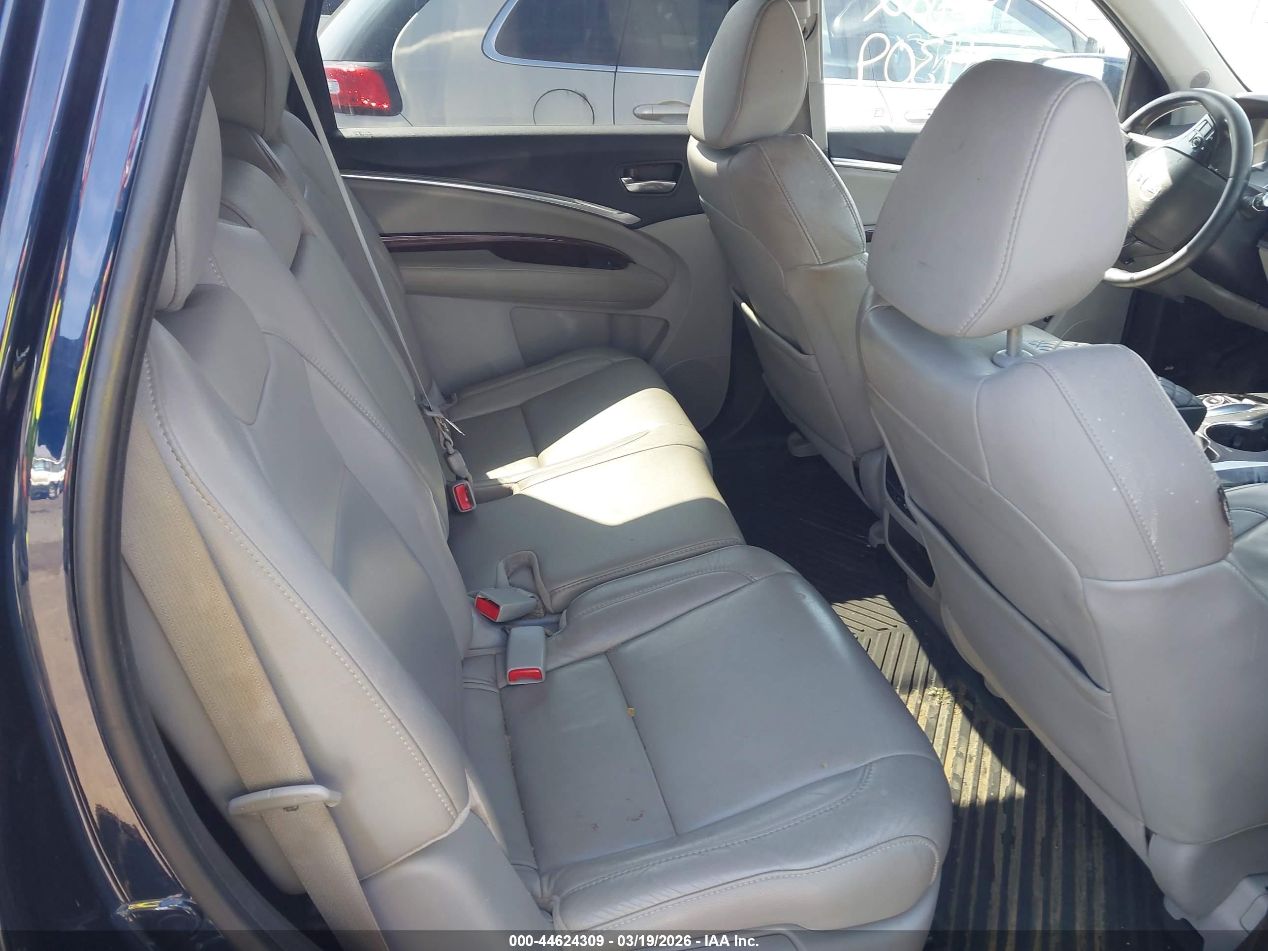 ACURA MDX image 8