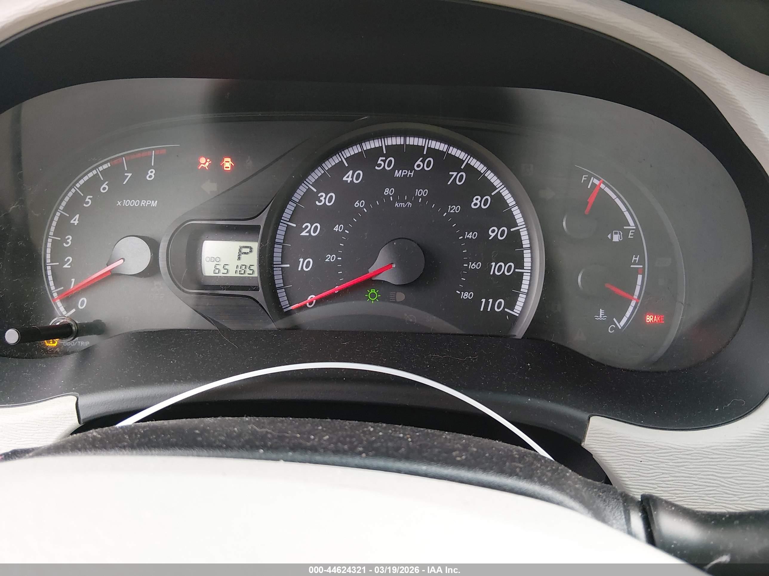 TOYOTA SIENNA image 7