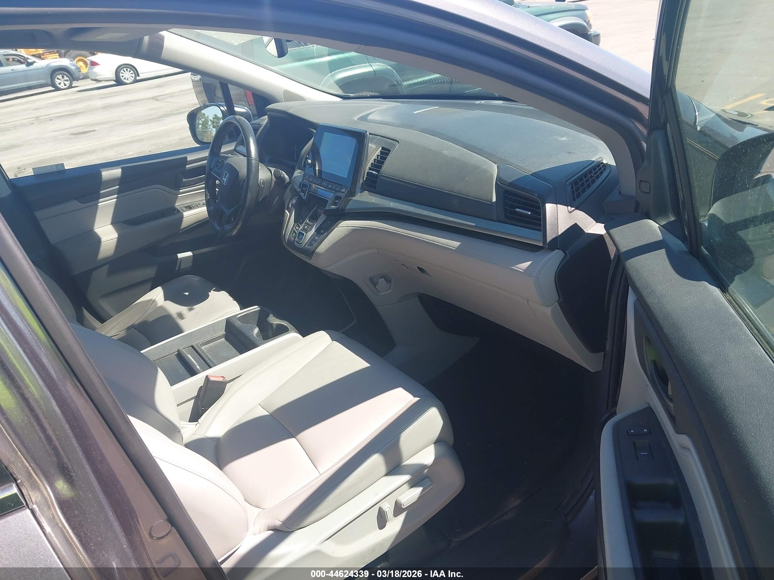 HONDA ODYSSEY image 5
