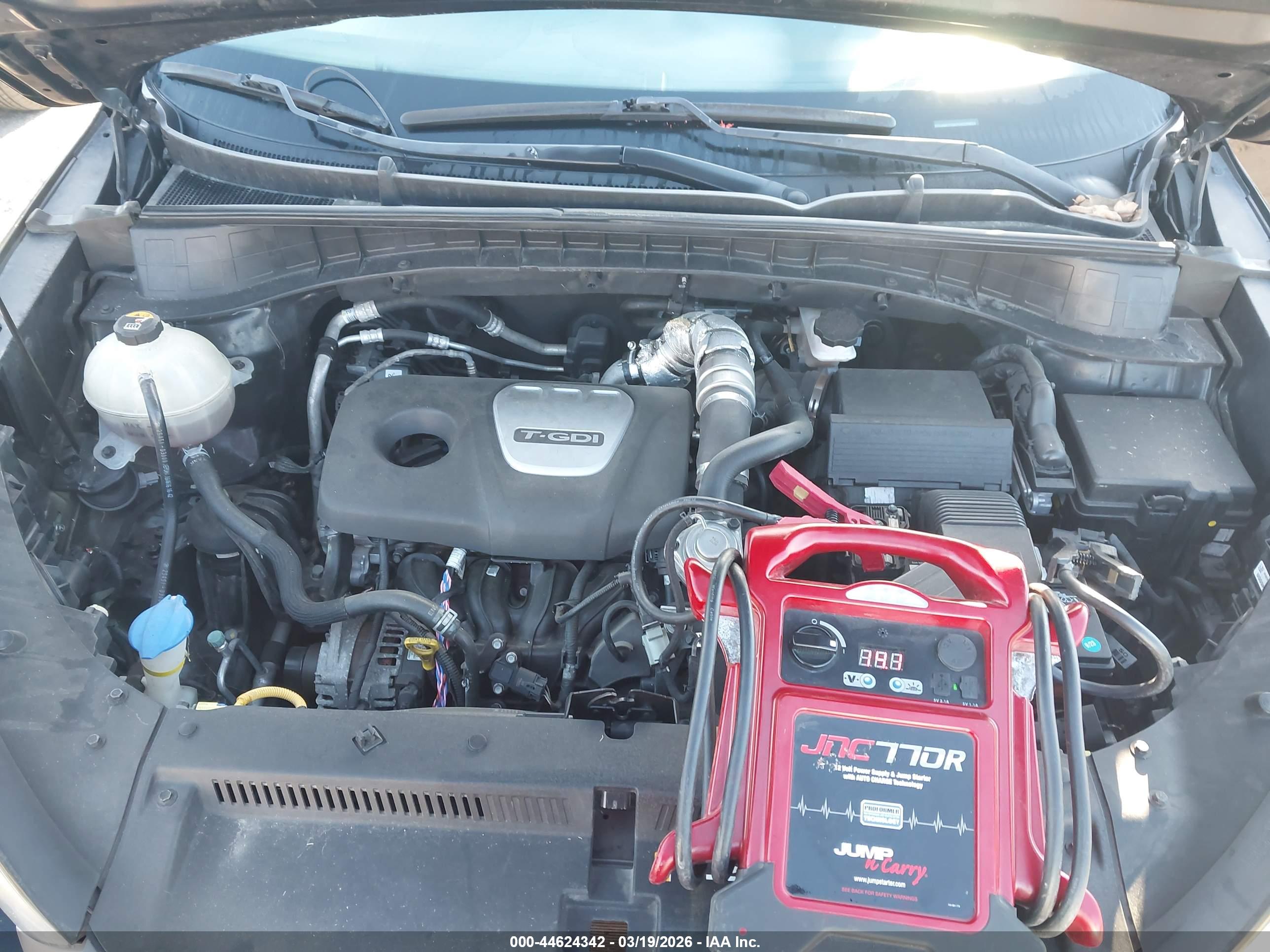 HYUNDAI TUCSON image 10