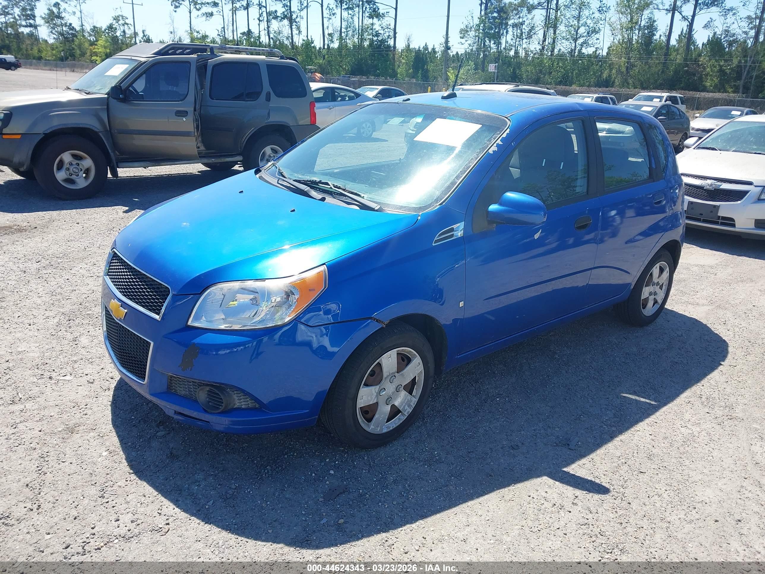 CHEVROLET AVEO image 2