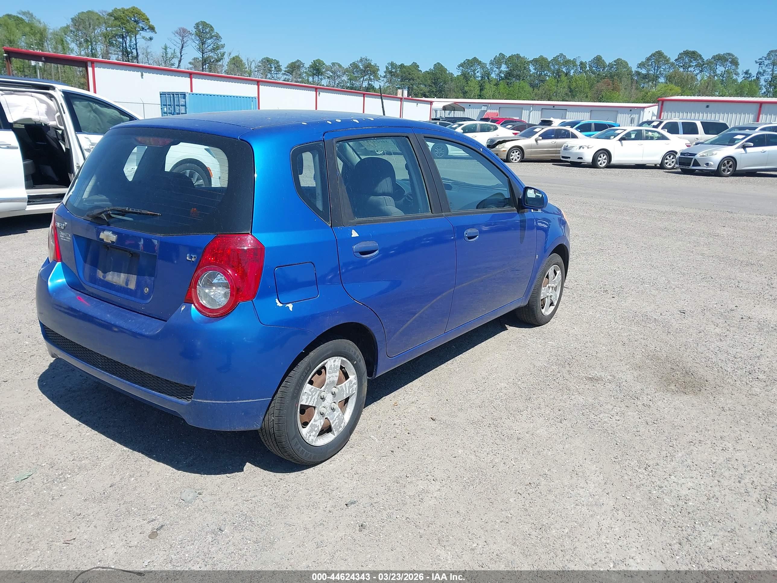CHEVROLET AVEO image 4