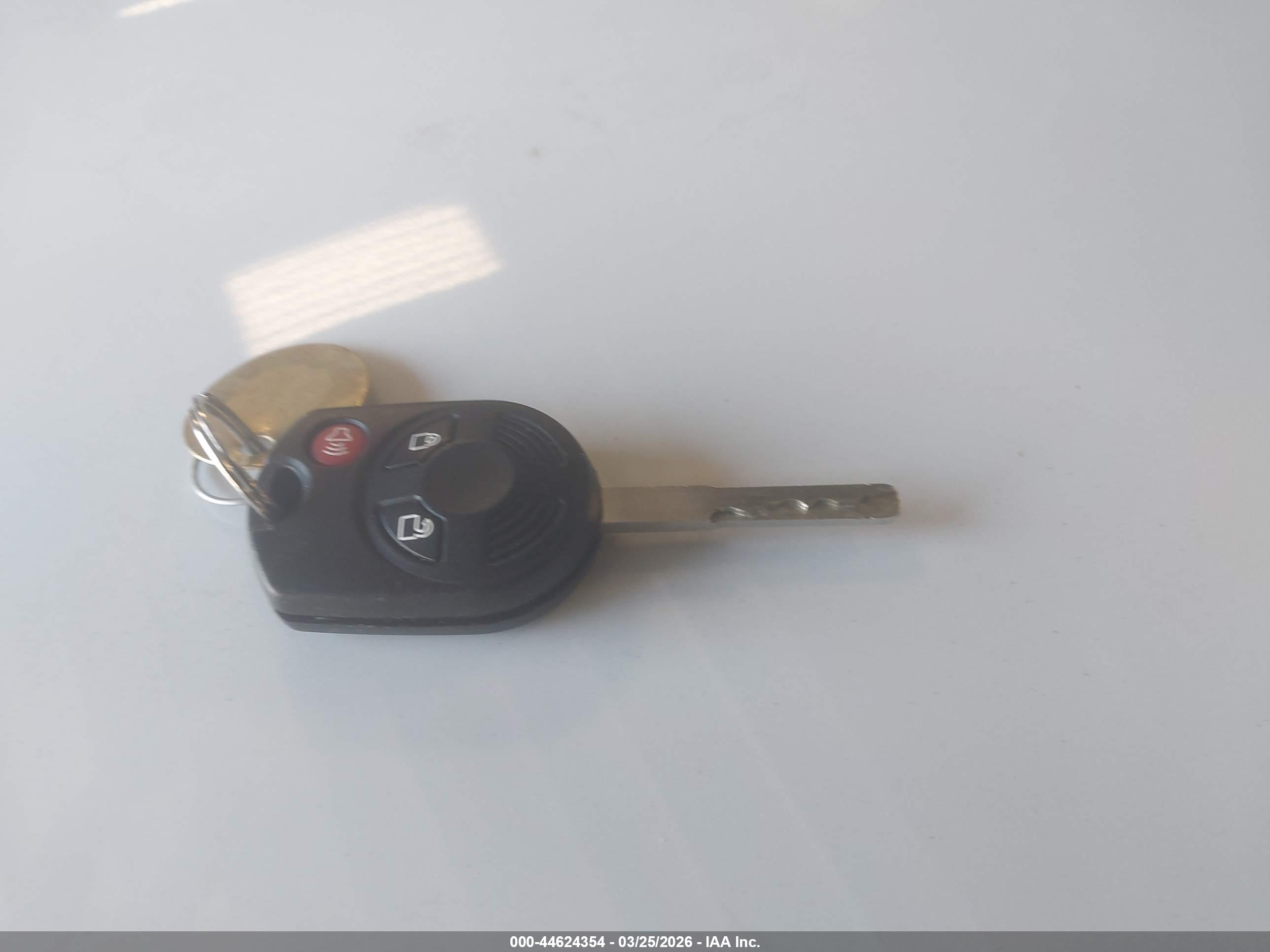 FORD ESCAPE image 11