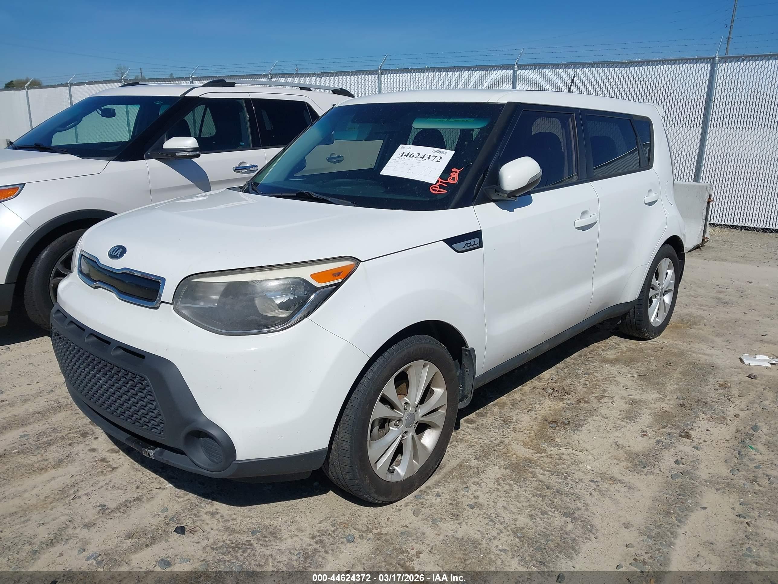 KIA SOUL image 2
