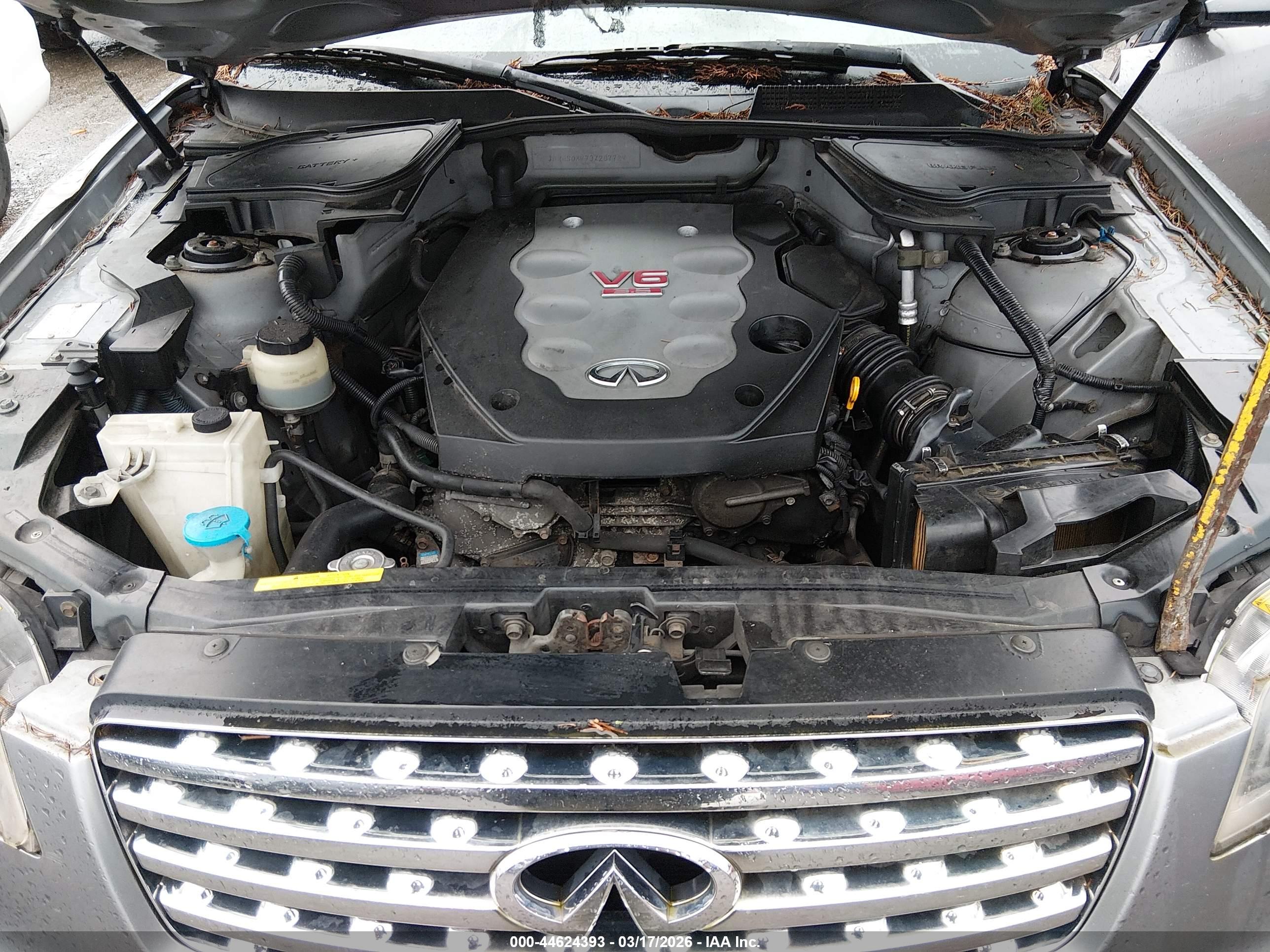 INFINITI FX35 image 10
