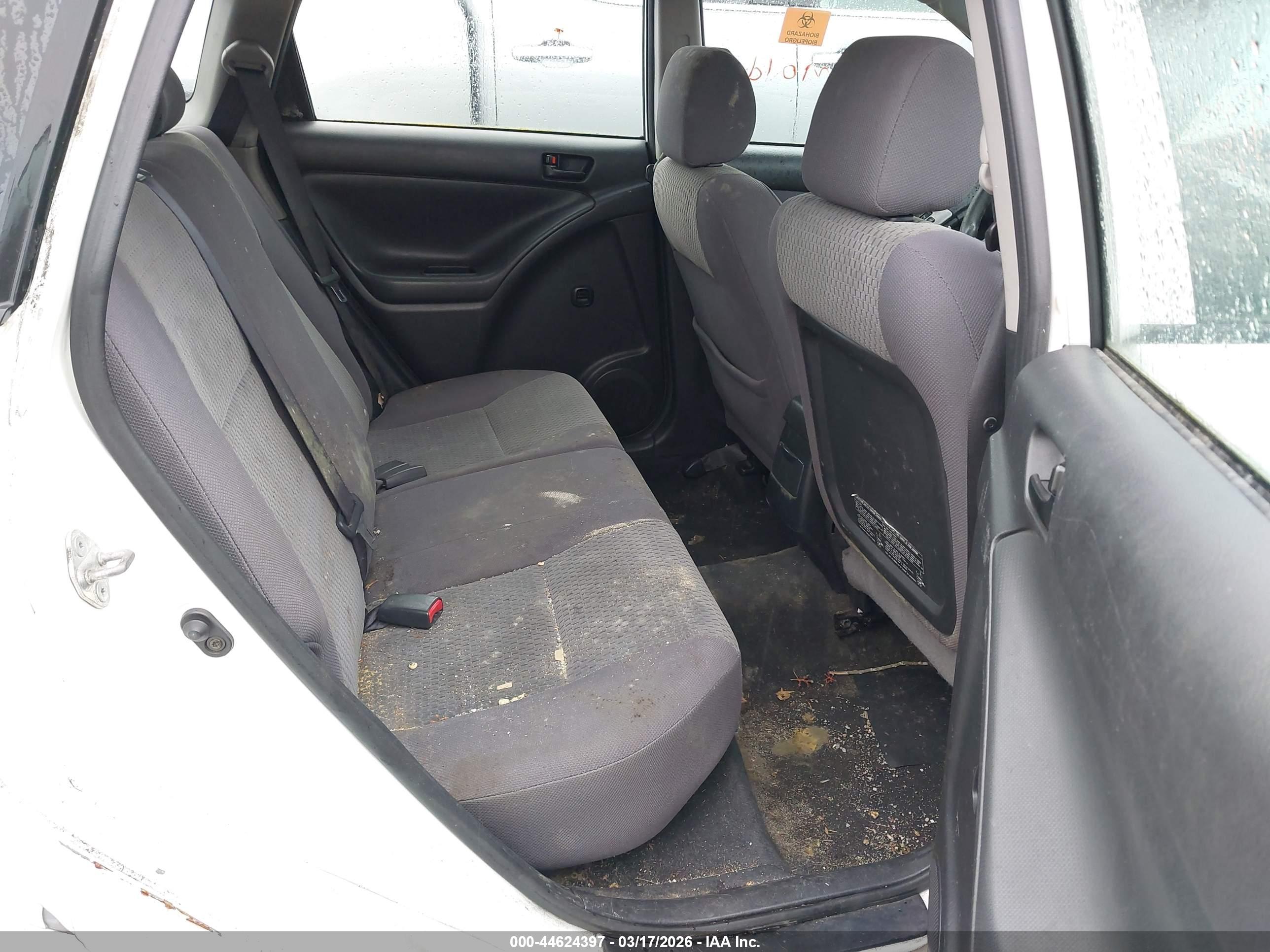 TOYOTA MATRIX image 8
