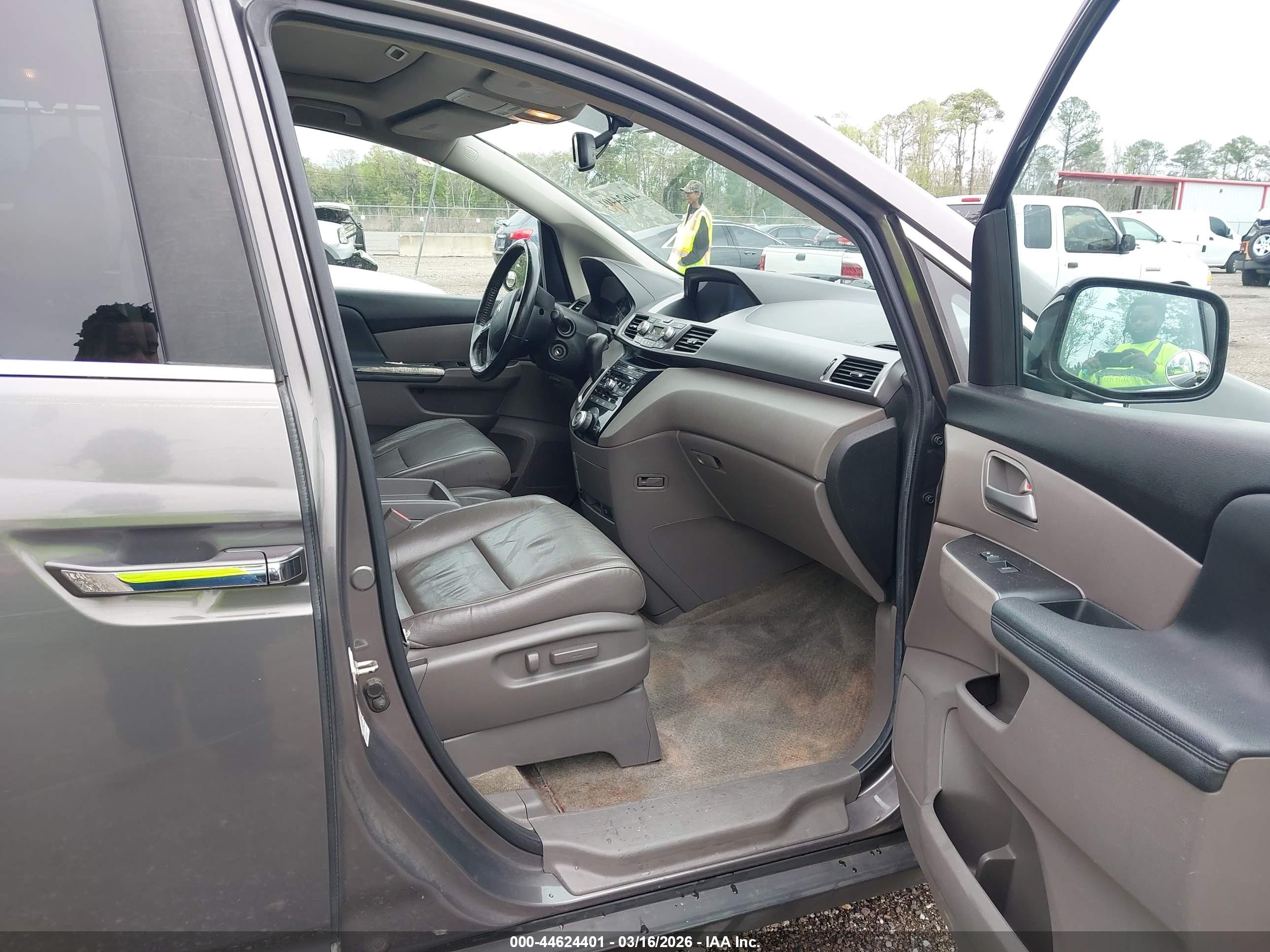 HONDA ODYSSEY image 5