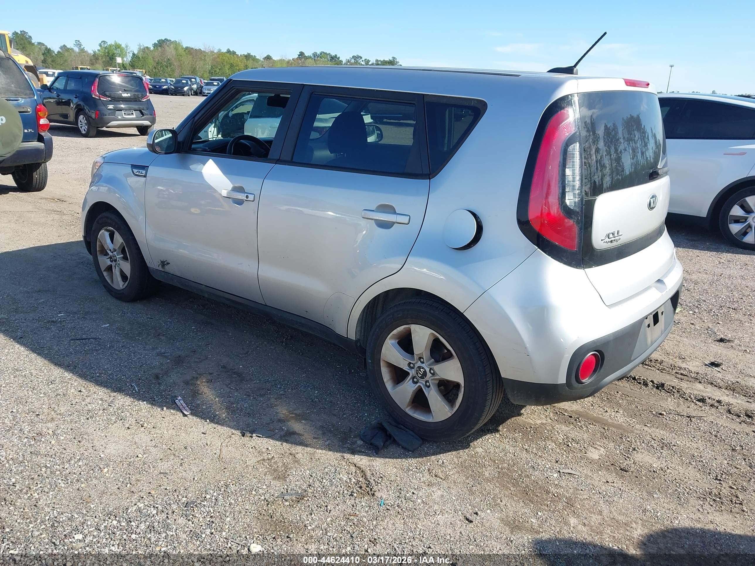 KIA SOUL image 3