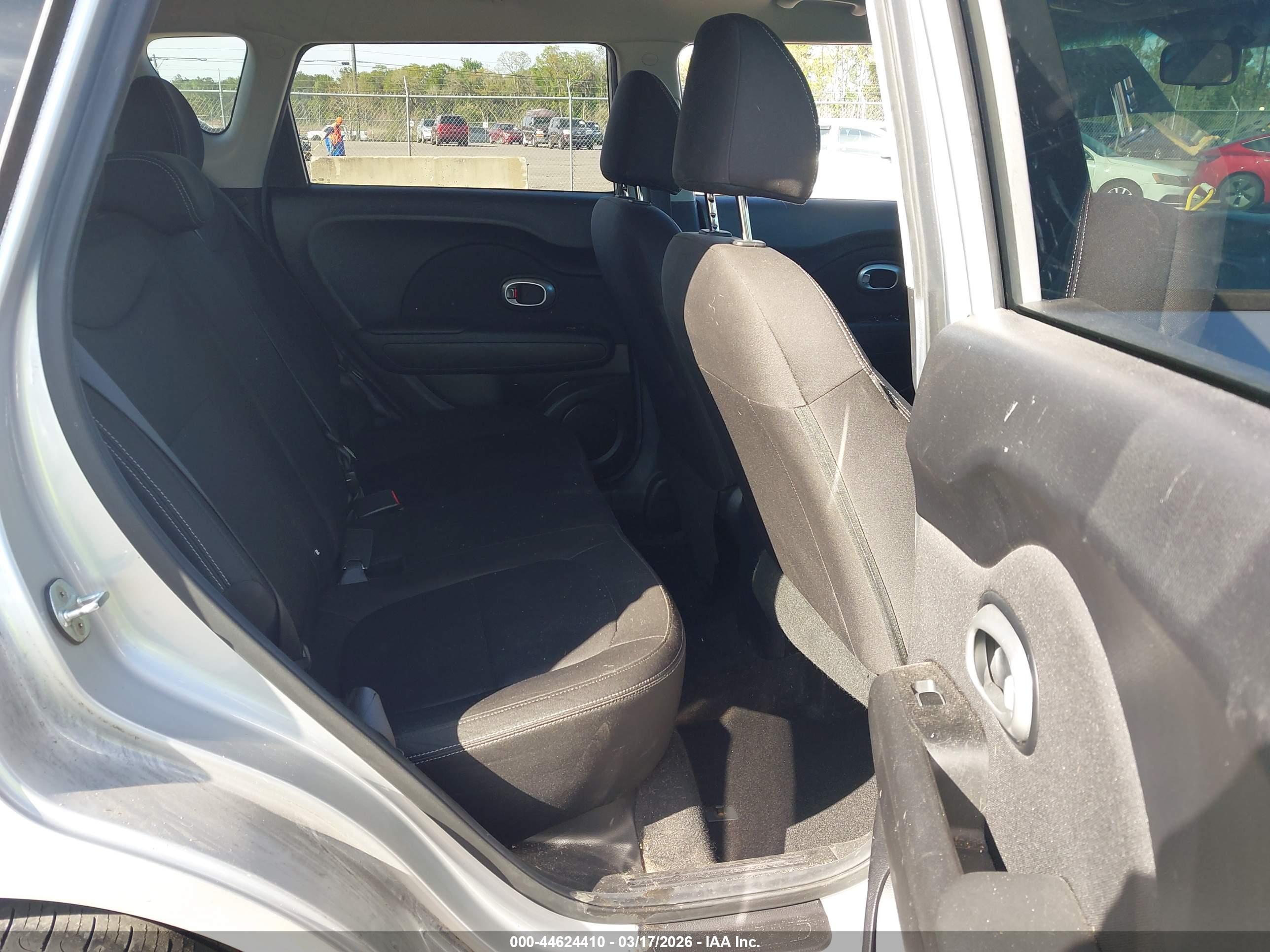 KIA SOUL image 8