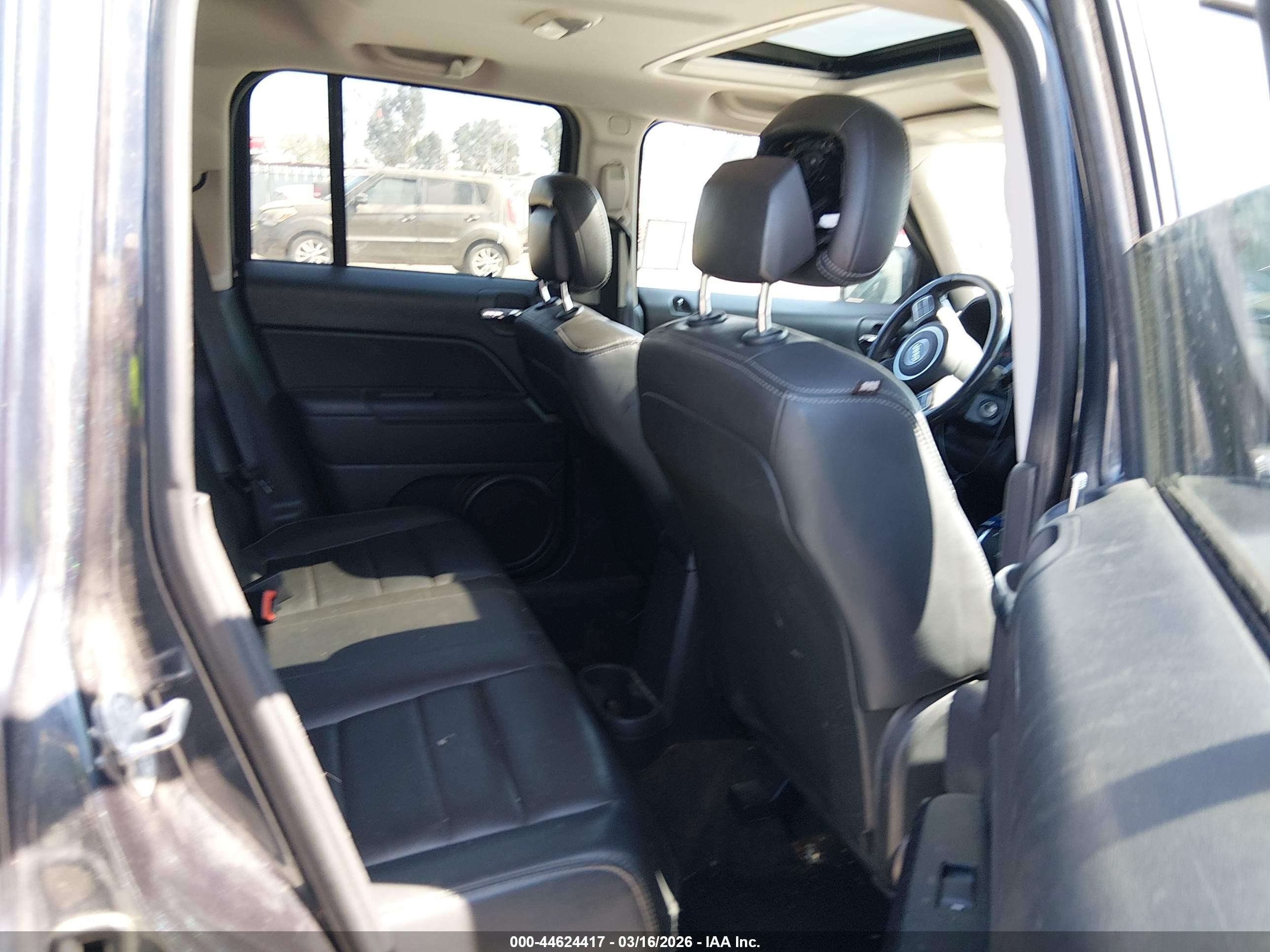 JEEP PATRIOT image 8