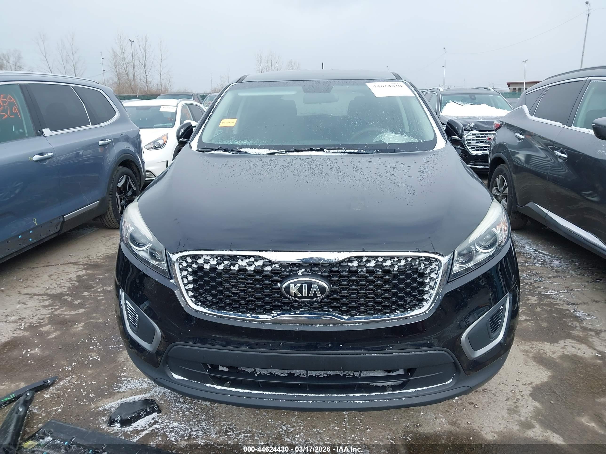 KIA SORENTO image 6