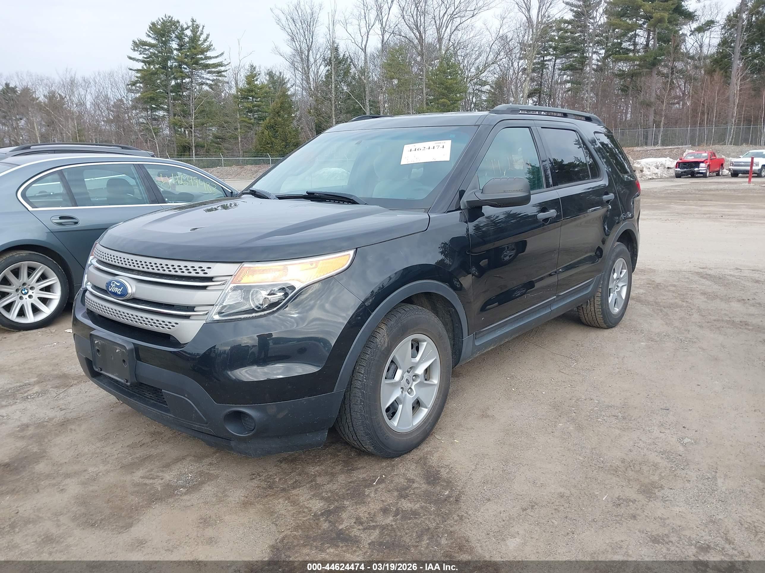 FORD EXPLORER image 2