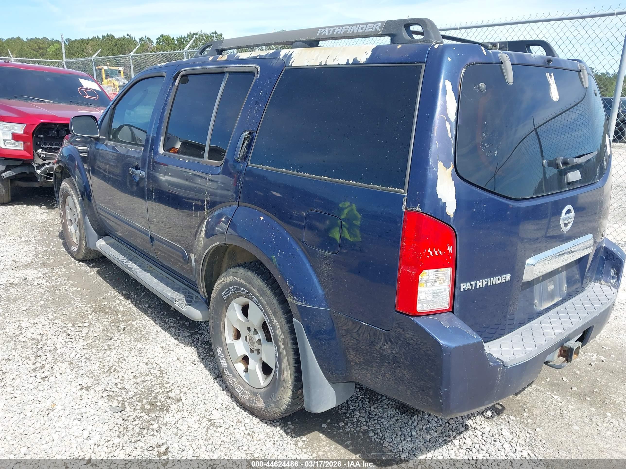 NISSAN PATHFINDER image 3