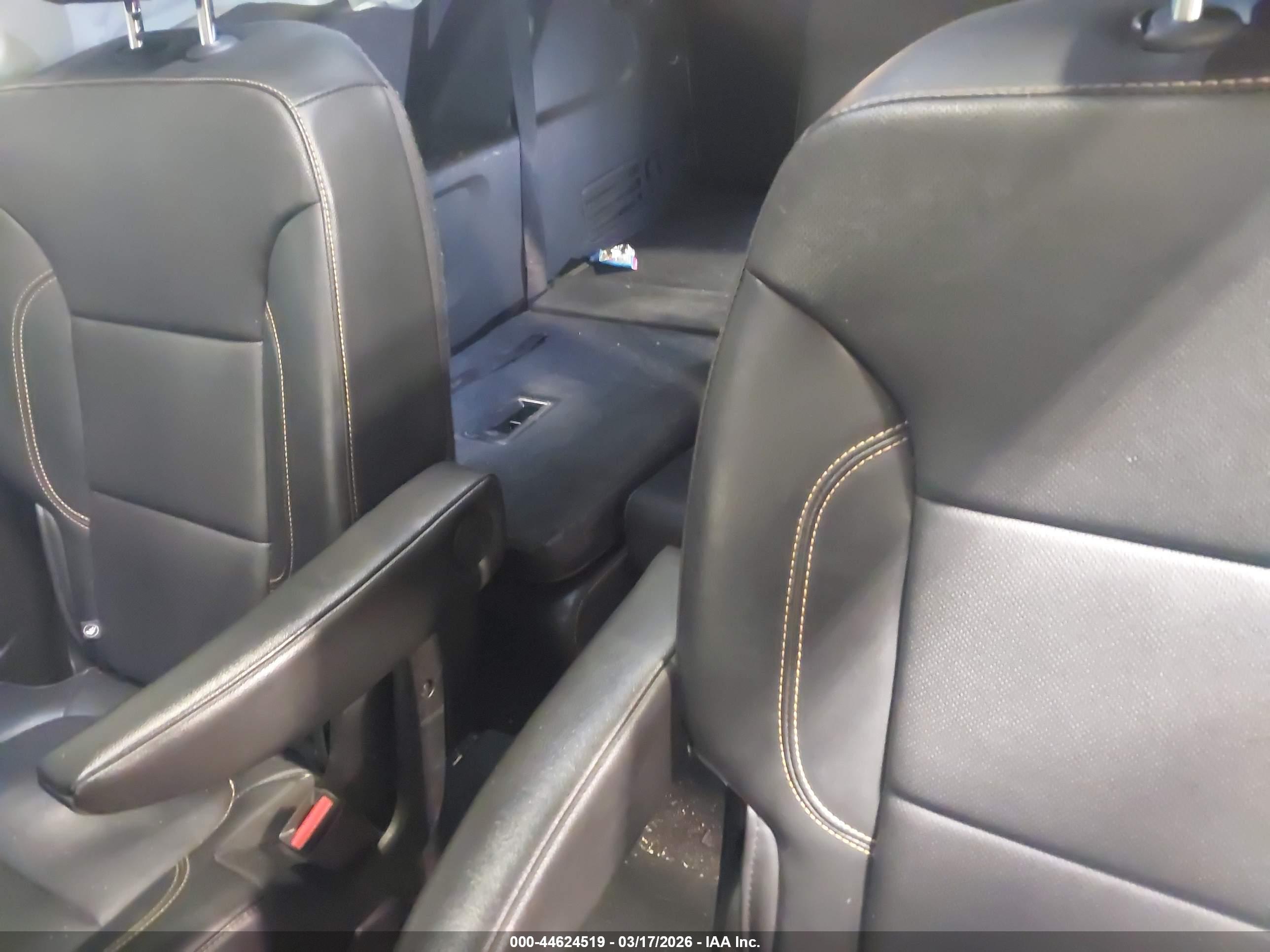 CHEVROLET TRAVERSE image 8