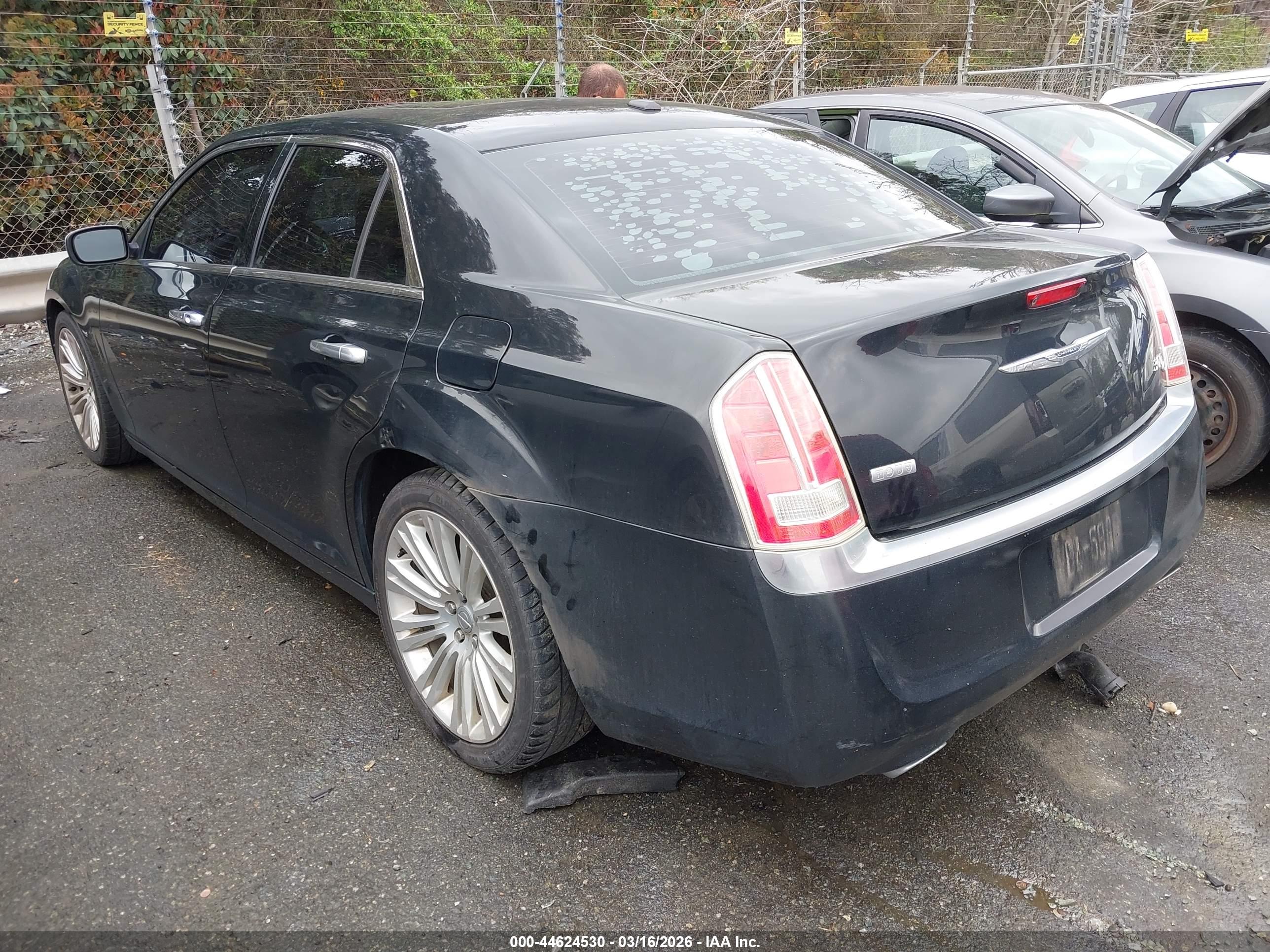 CHRYSLER 300C image 3
