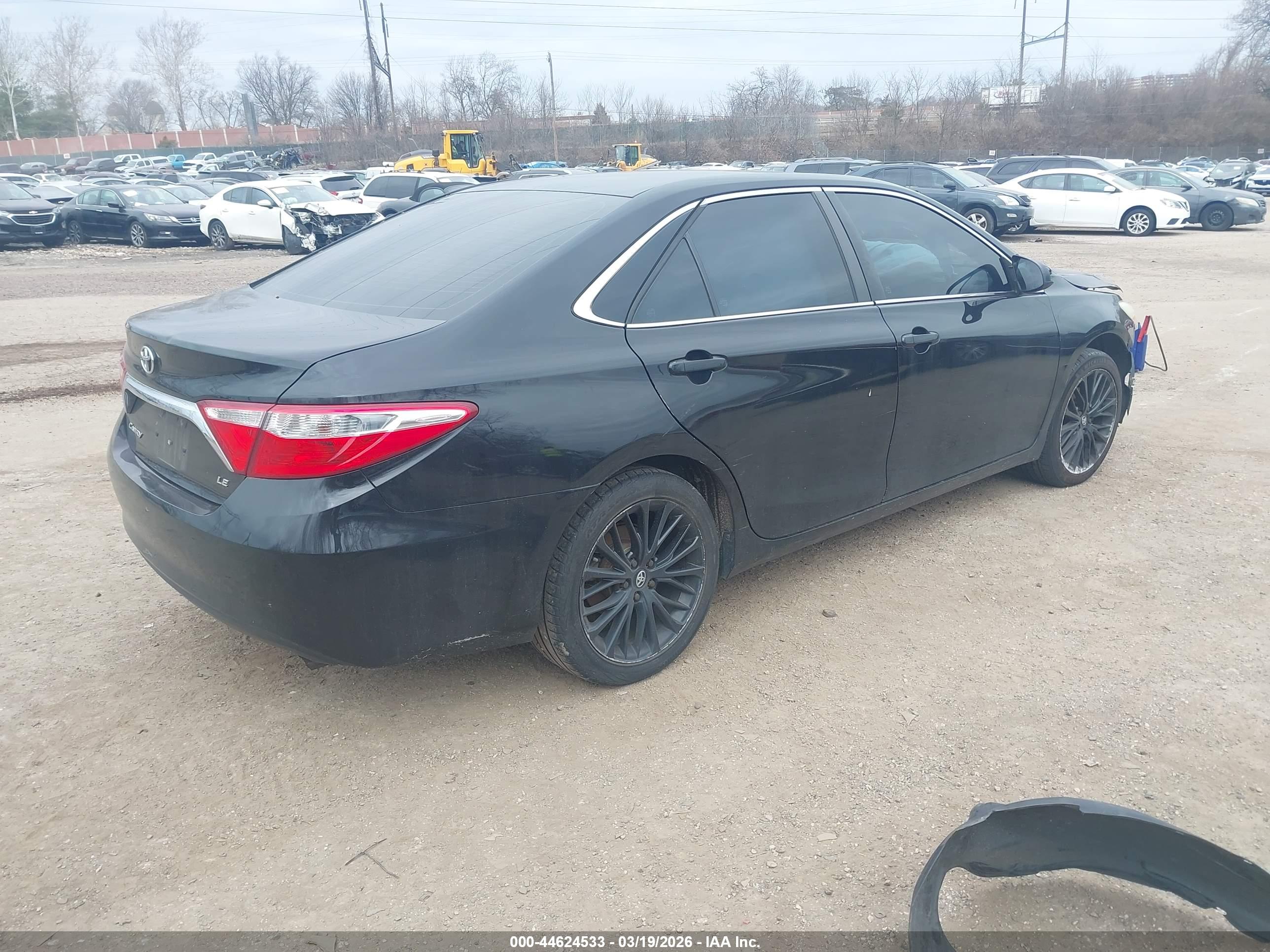 TOYOTA CAMRY image 4
