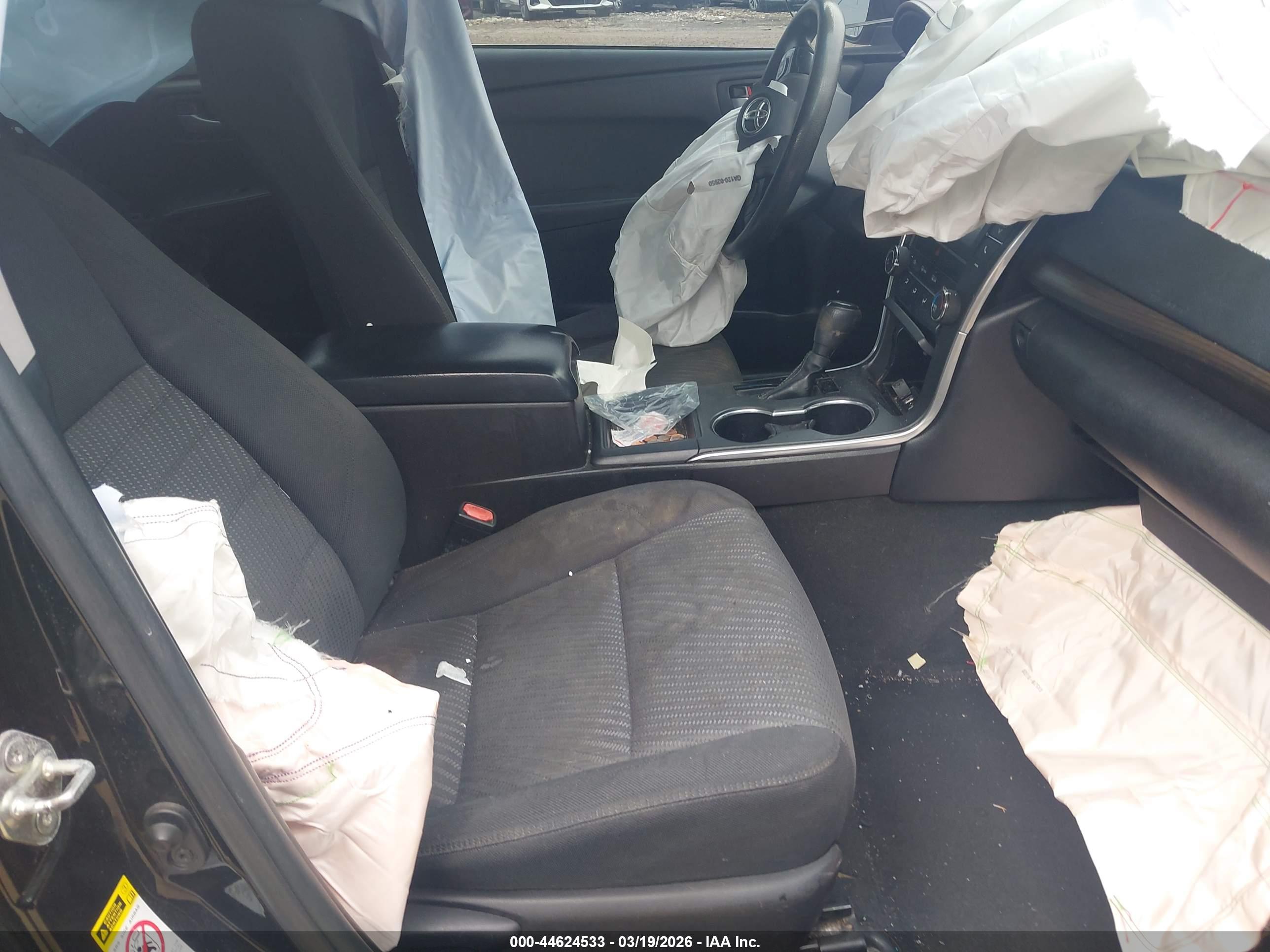 TOYOTA CAMRY image 5