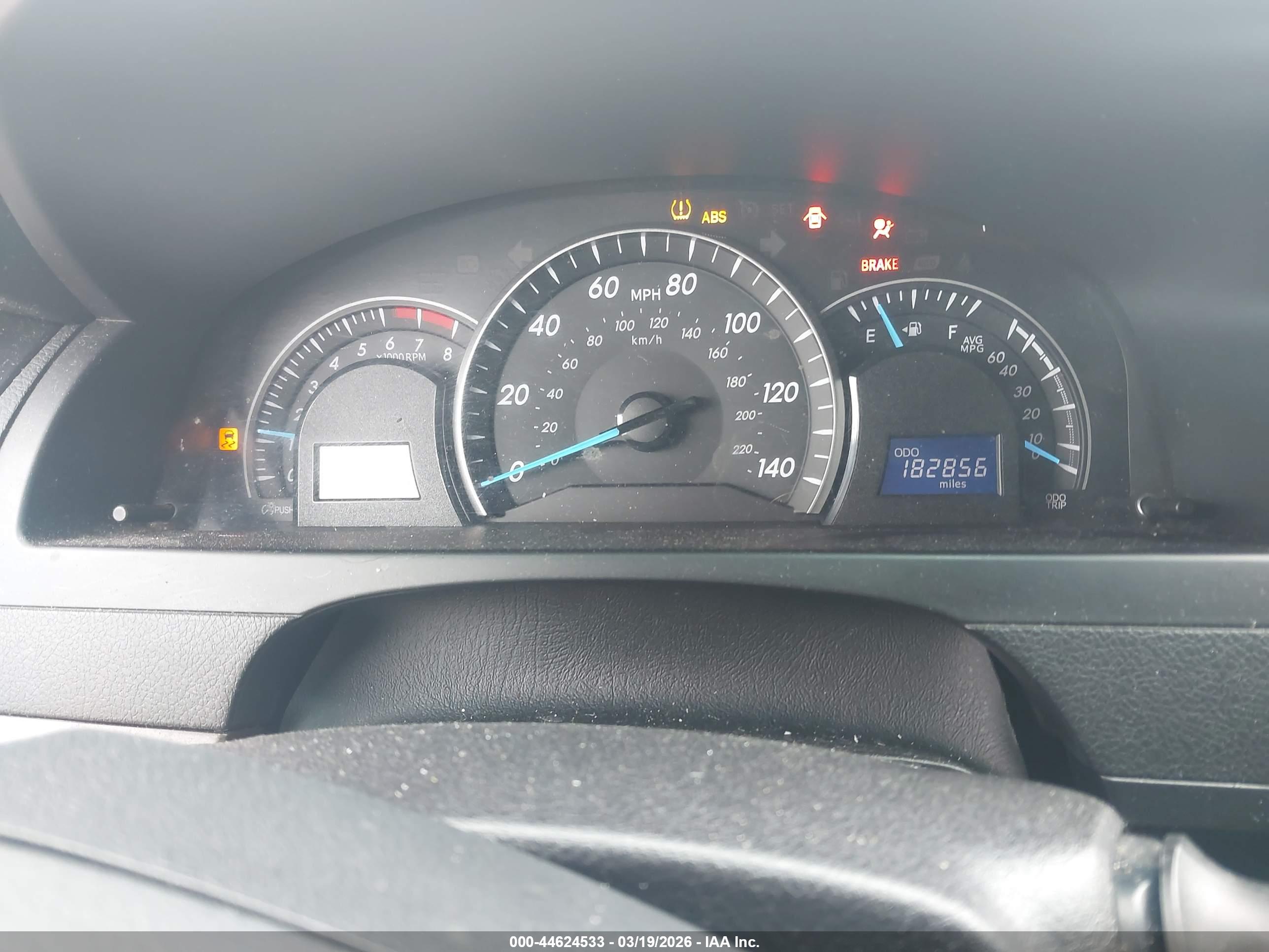 TOYOTA CAMRY image 7