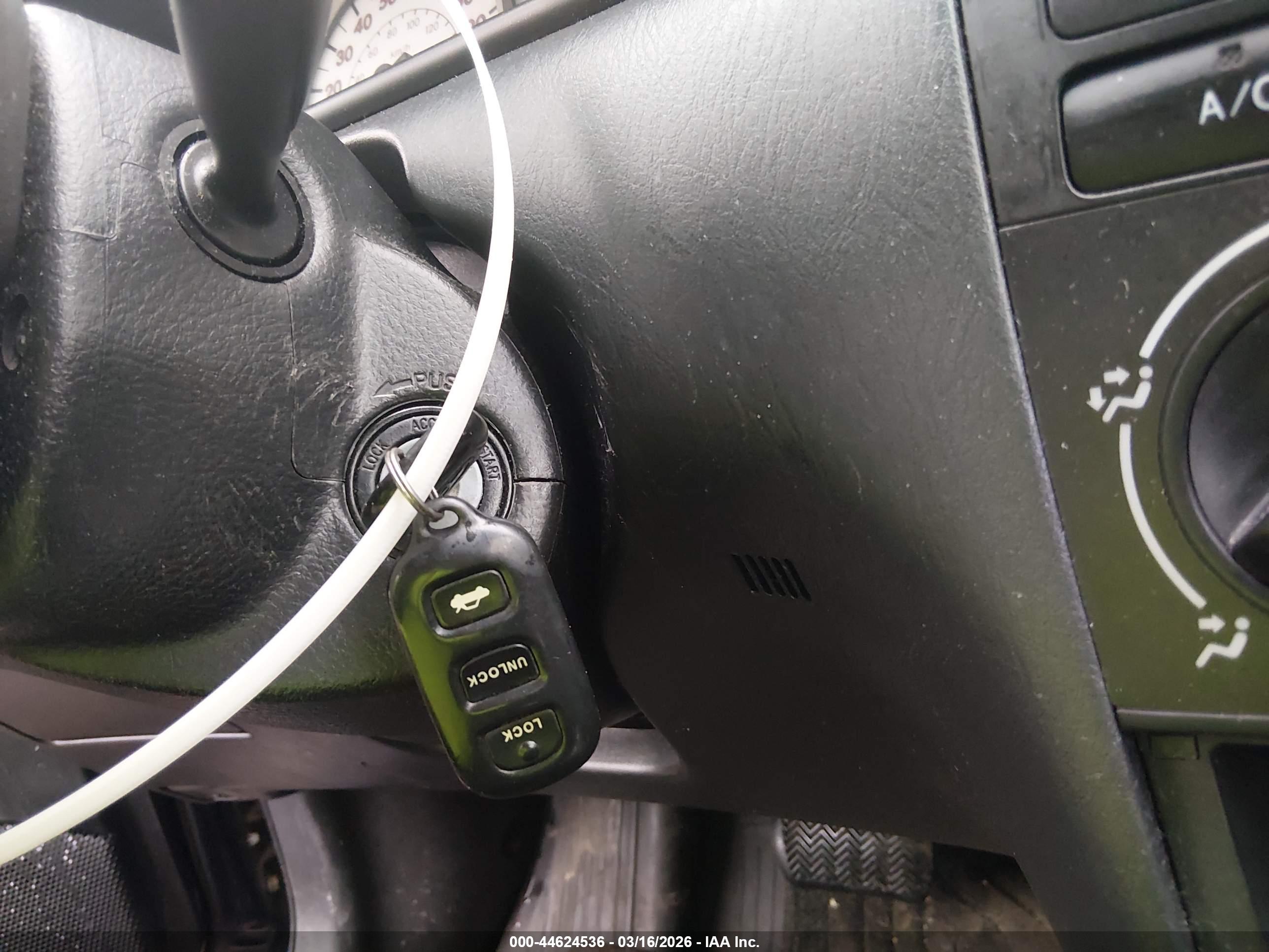 TOYOTA COROLLA image 11