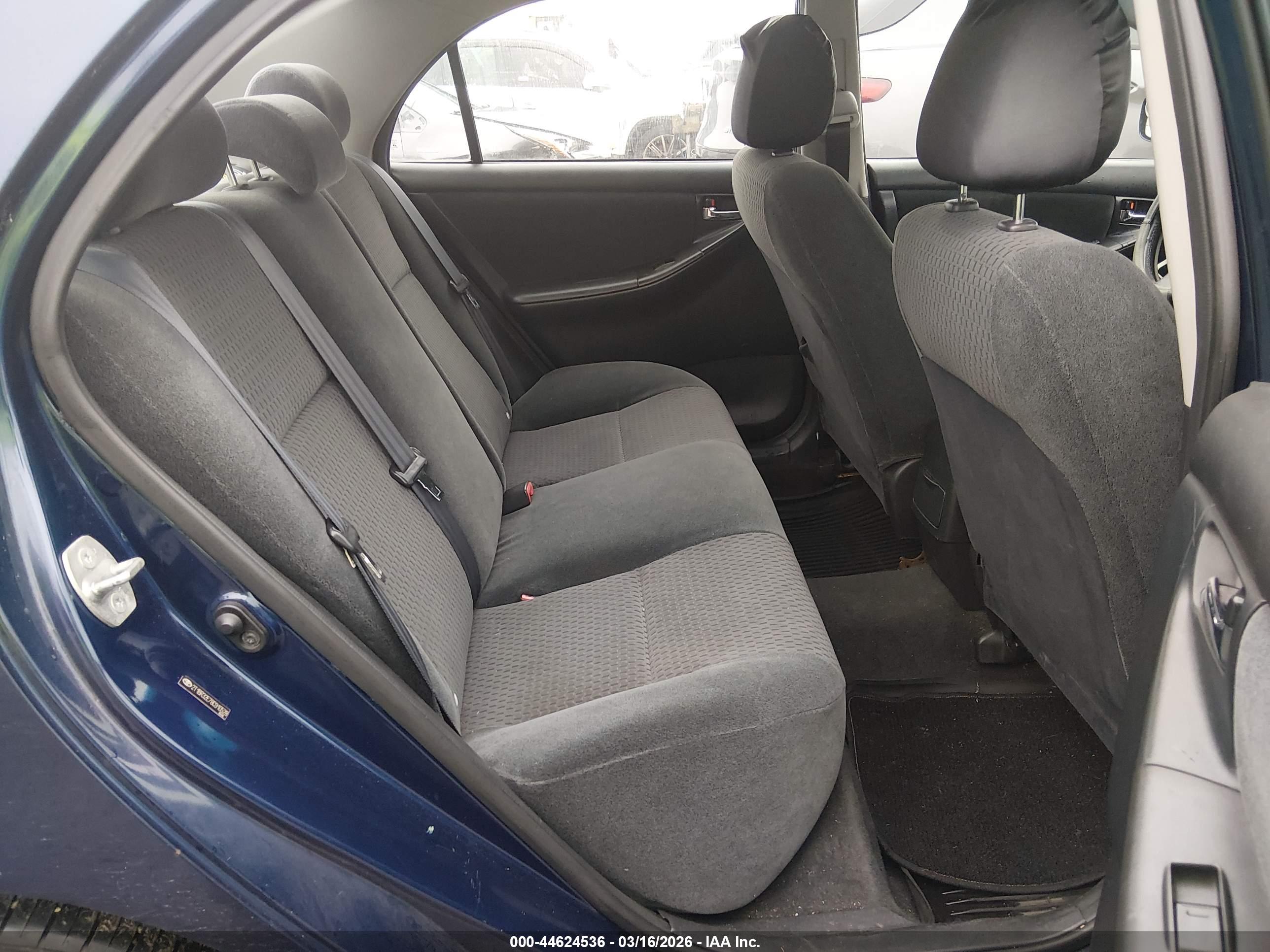 TOYOTA COROLLA image 8