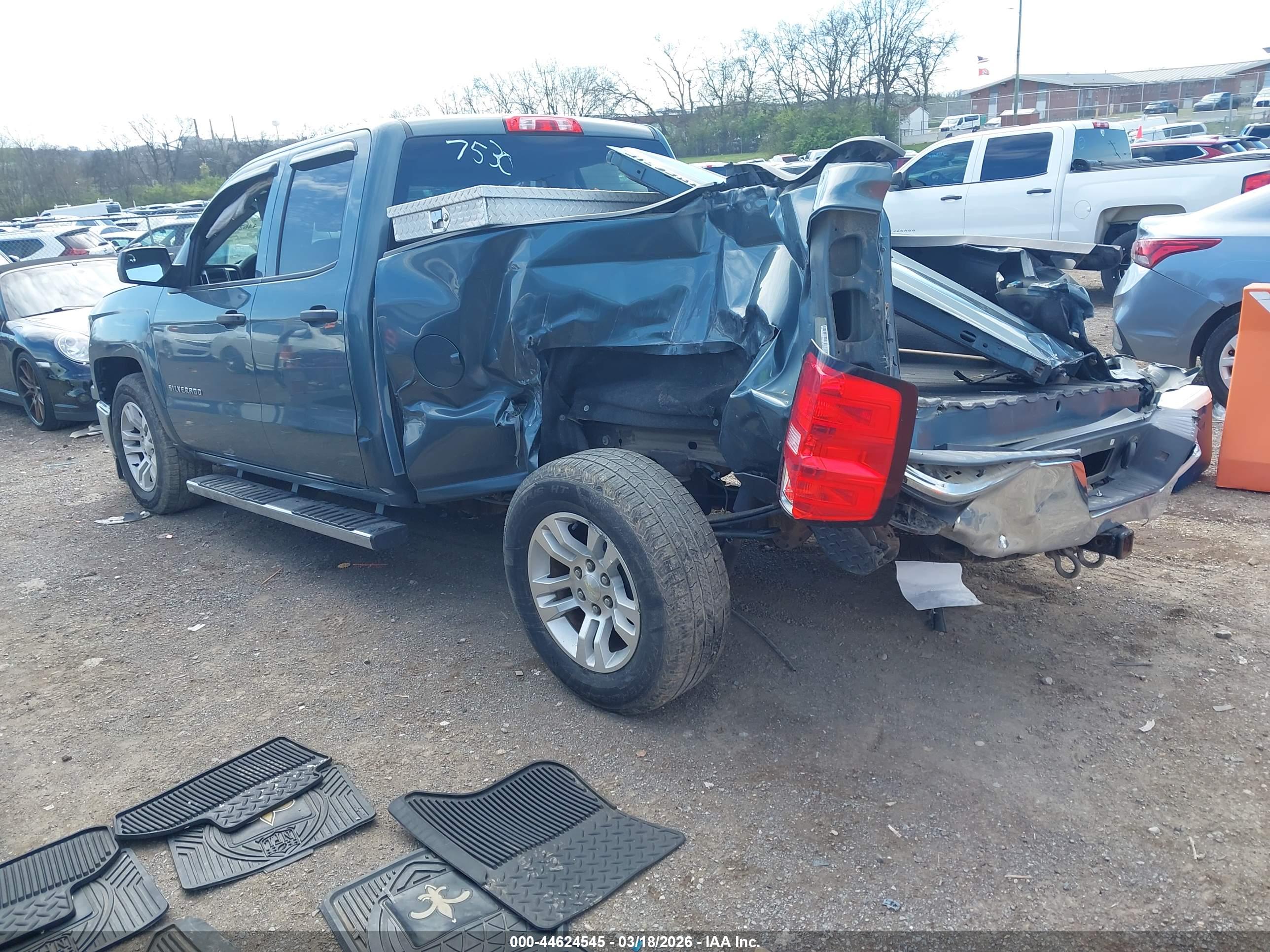 CHEVROLET SILVERADO image 3