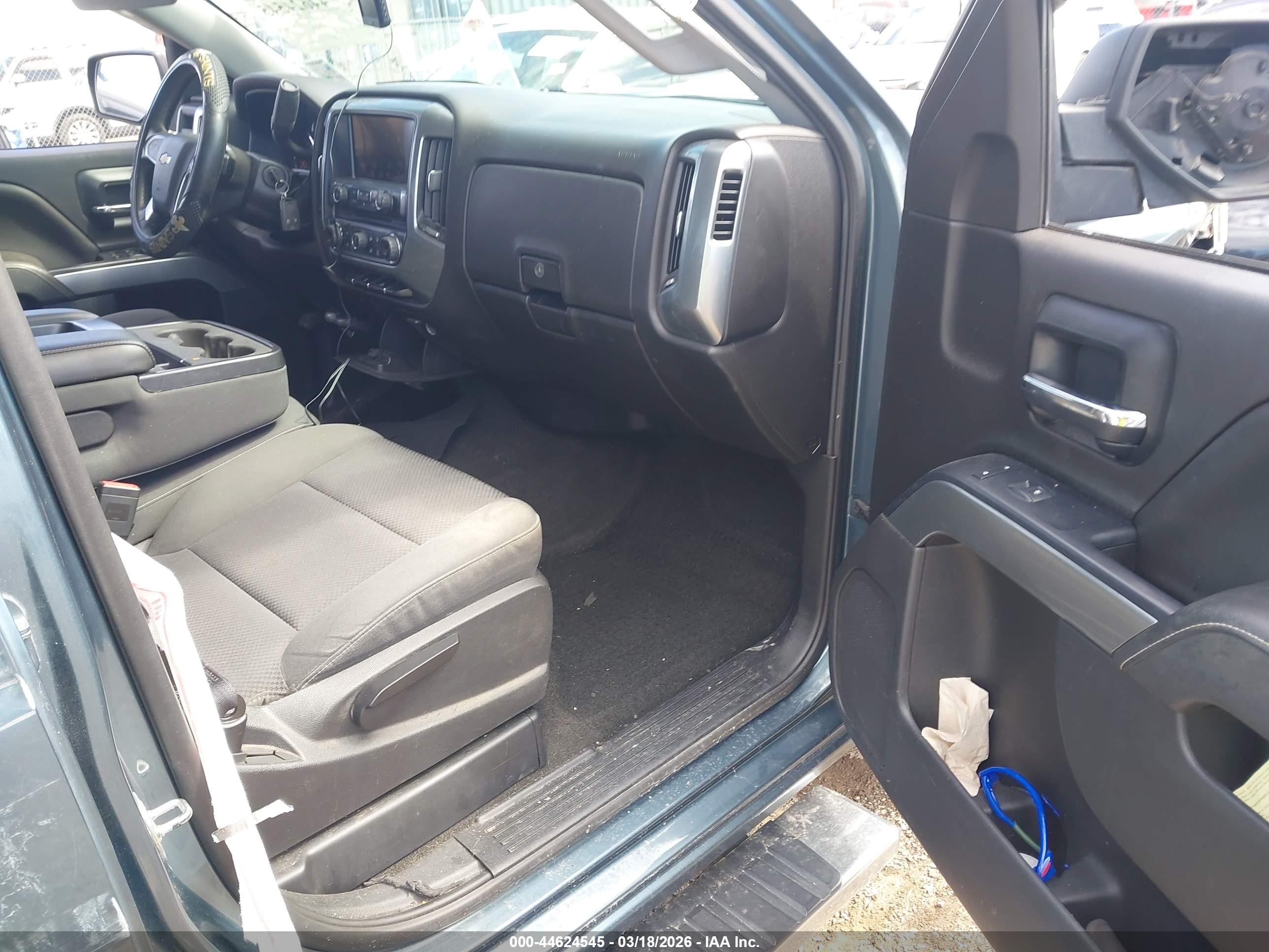 CHEVROLET SILVERADO image 5
