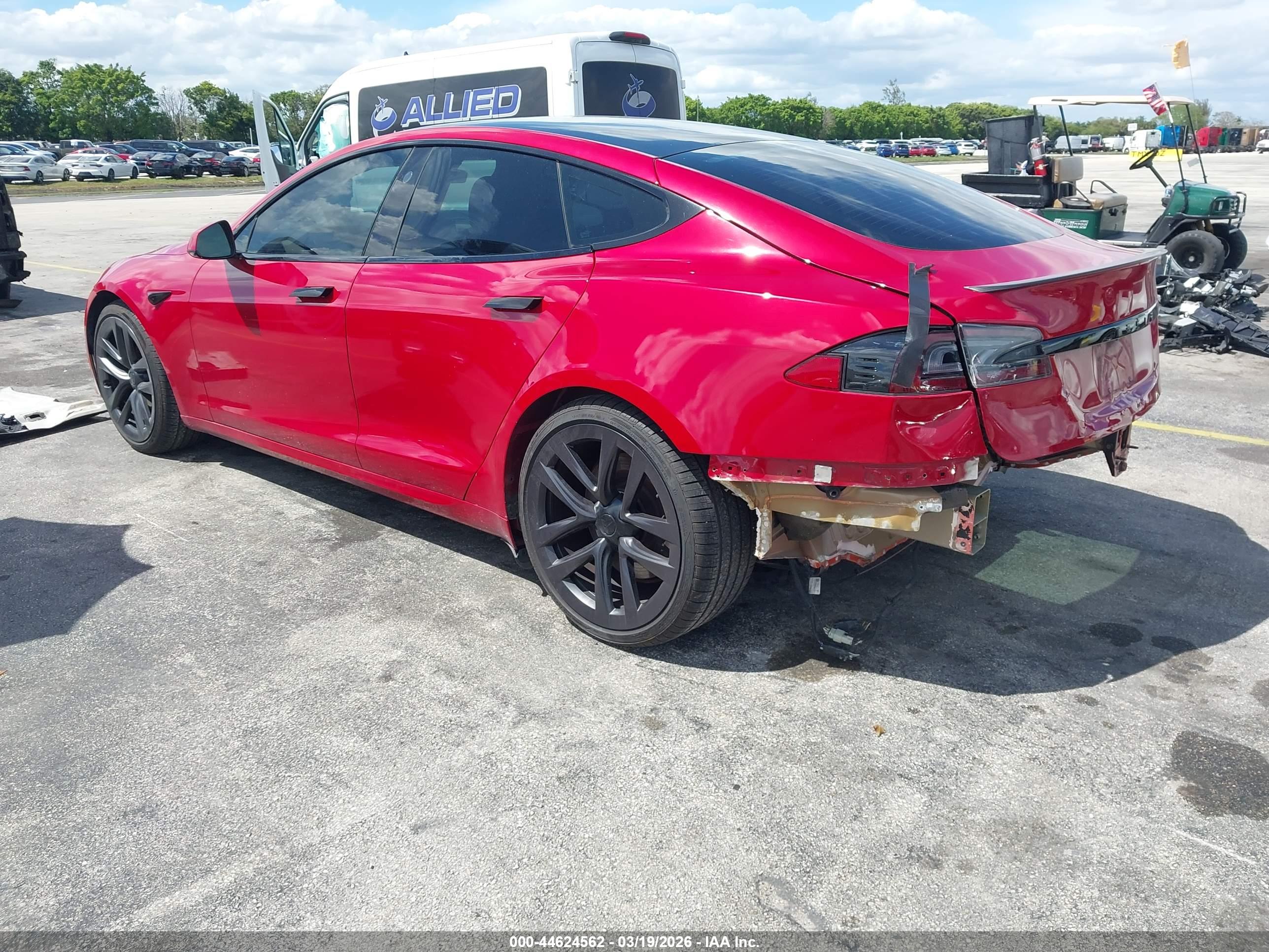 TESLA MODEL image 3