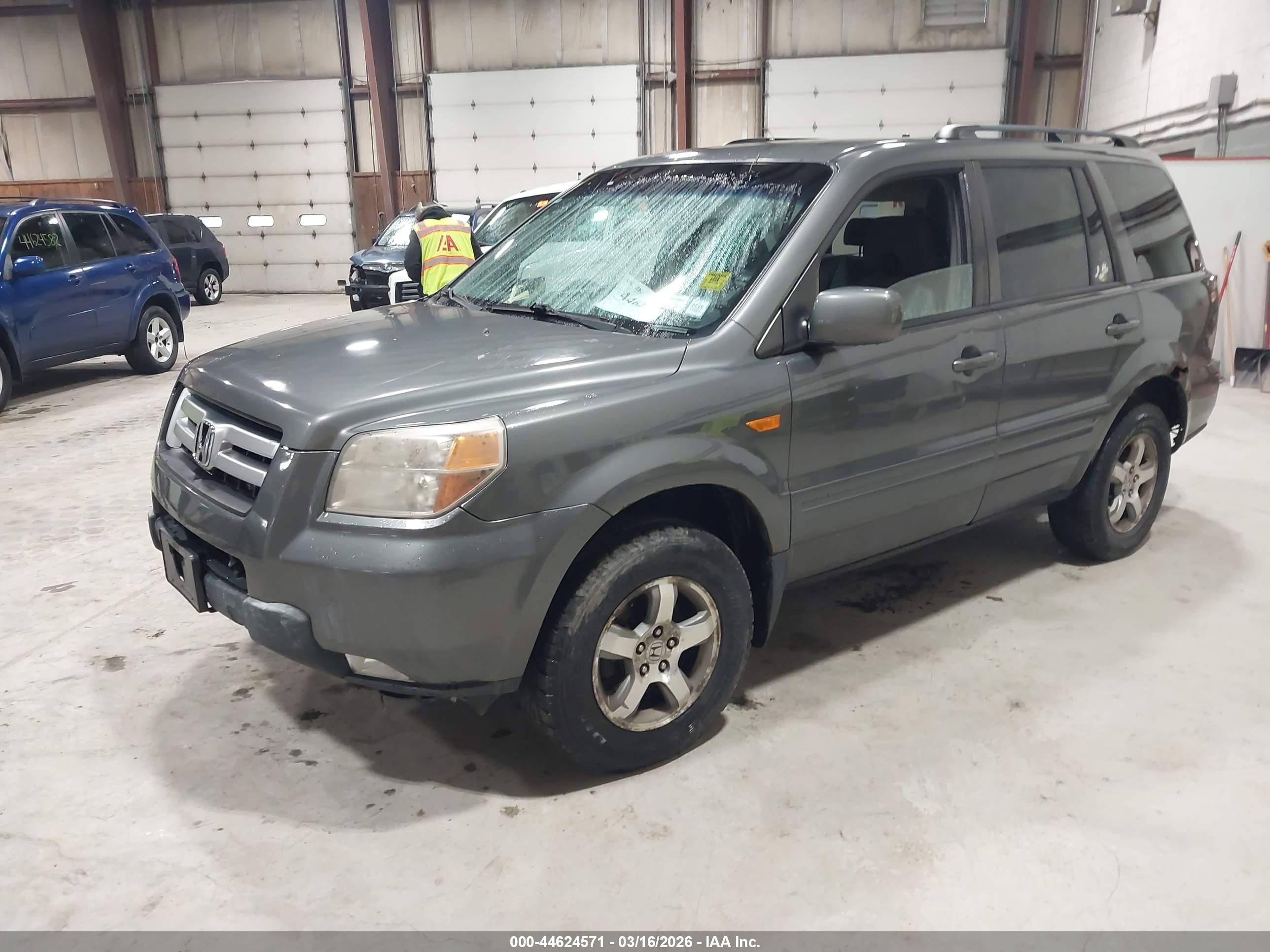 HONDA PILOT image 2