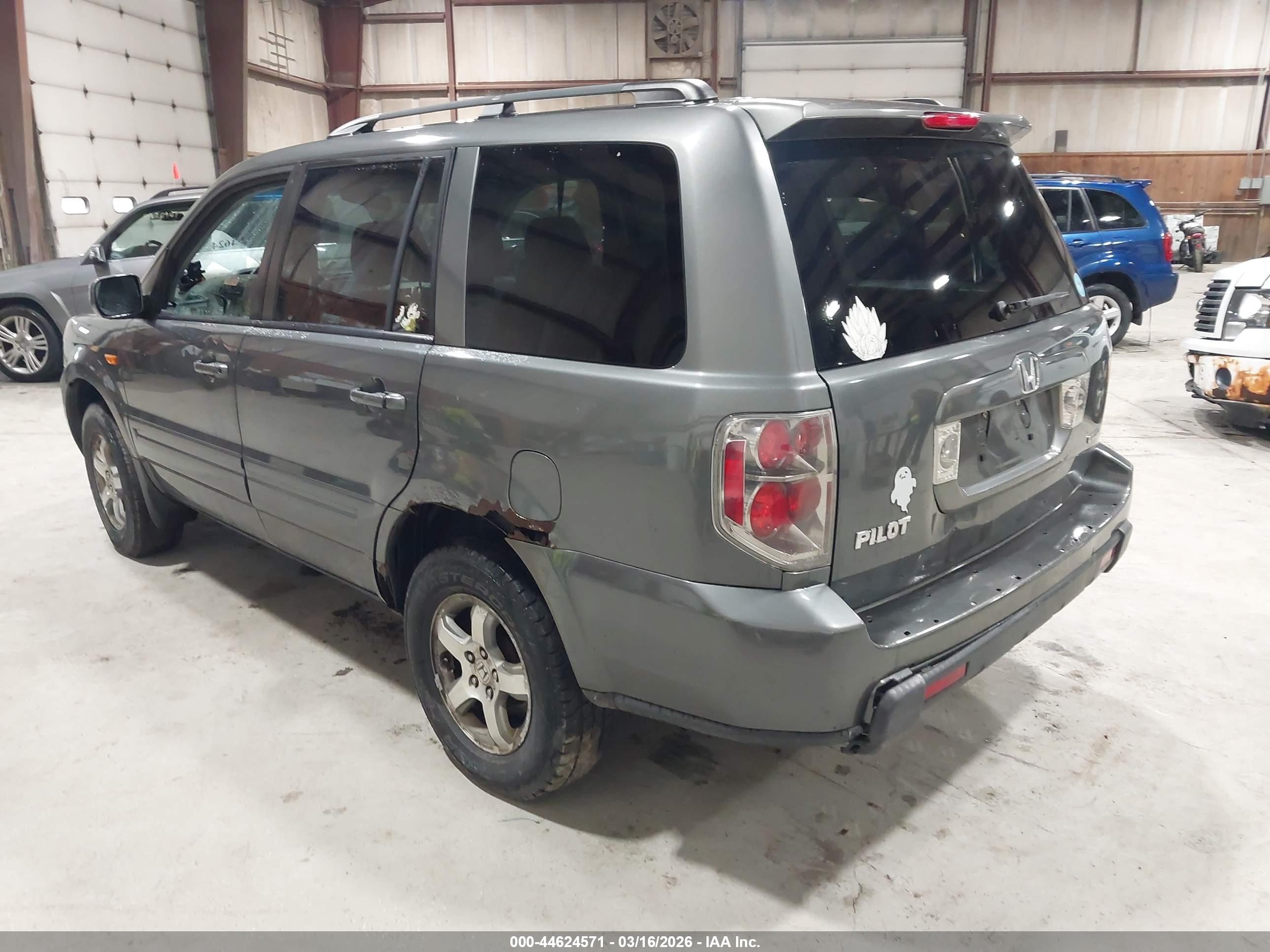 HONDA PILOT image 3