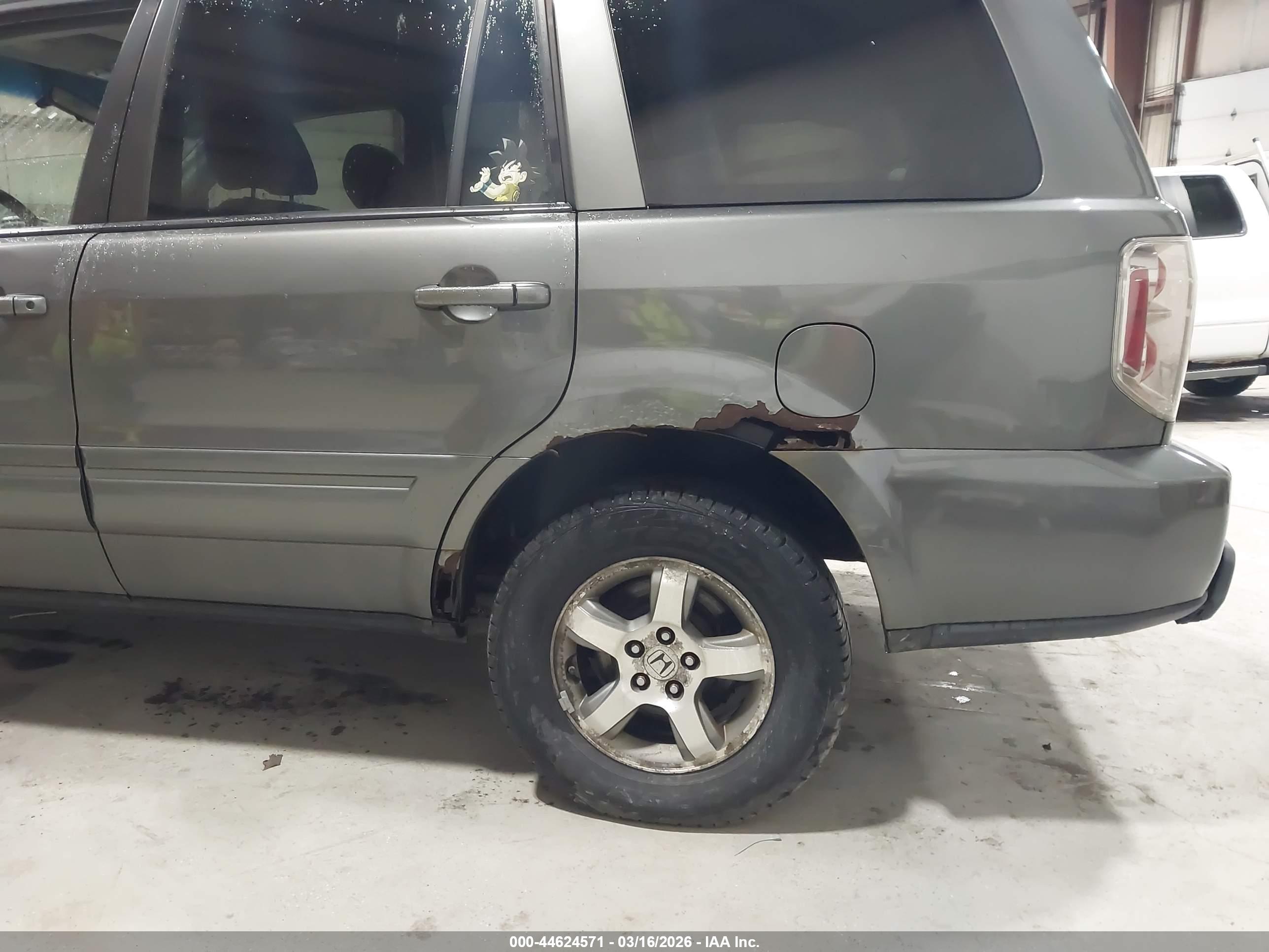 HONDA PILOT image 6