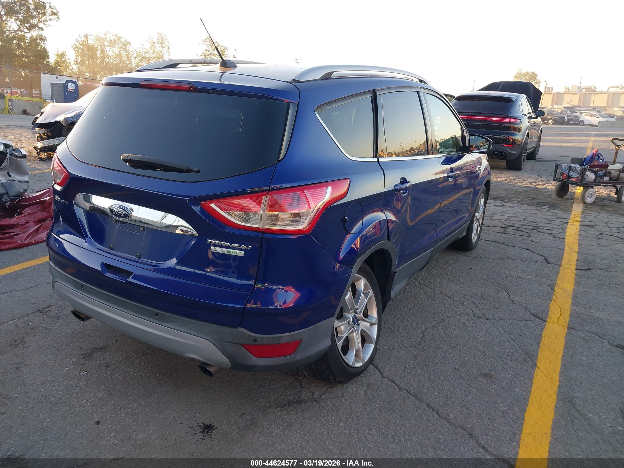 FORD ESCAPE image 4