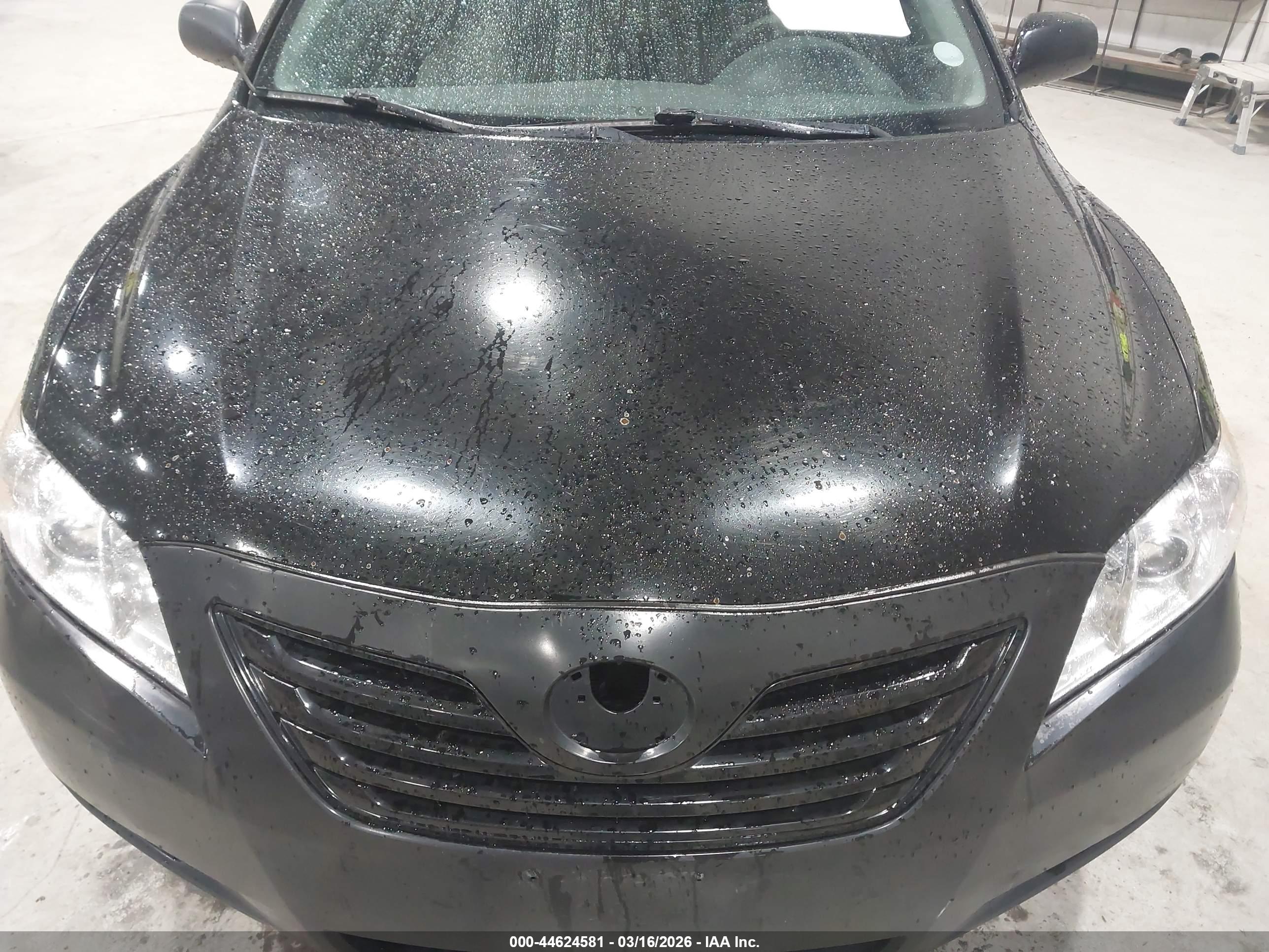 TOYOTA CAMRY image 6