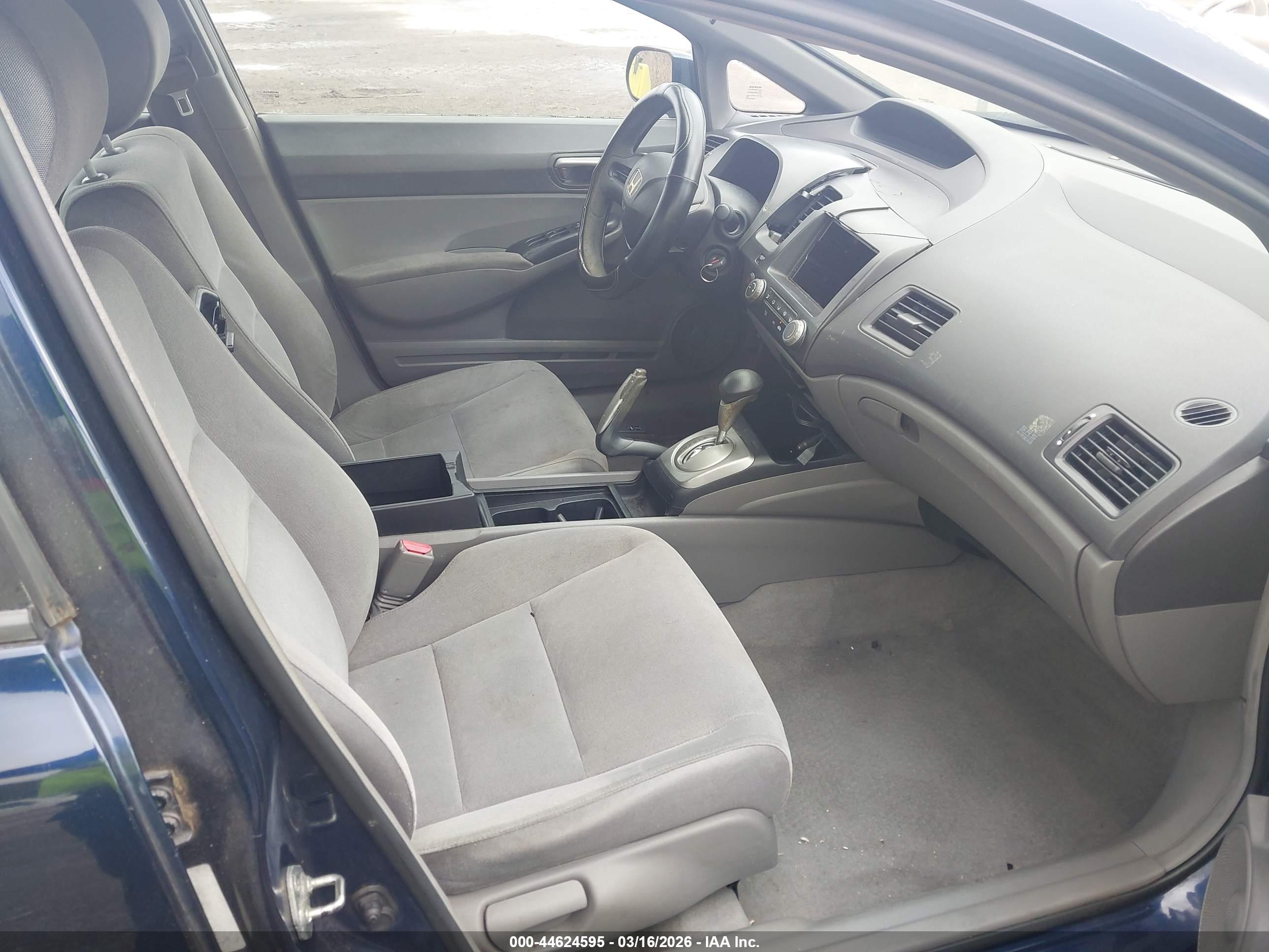 HONDA CIVIC image 5