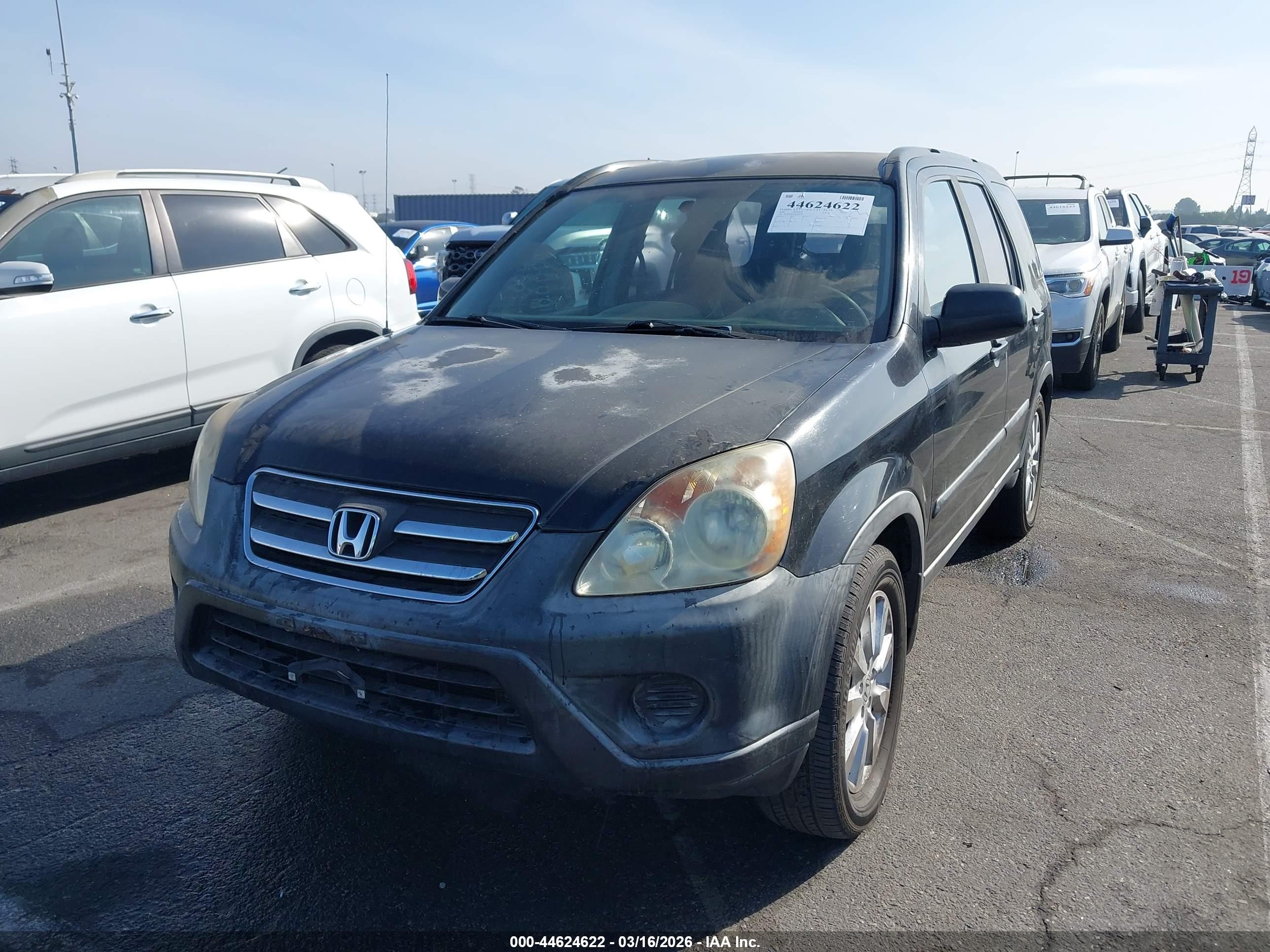 HONDA CR-V image 2