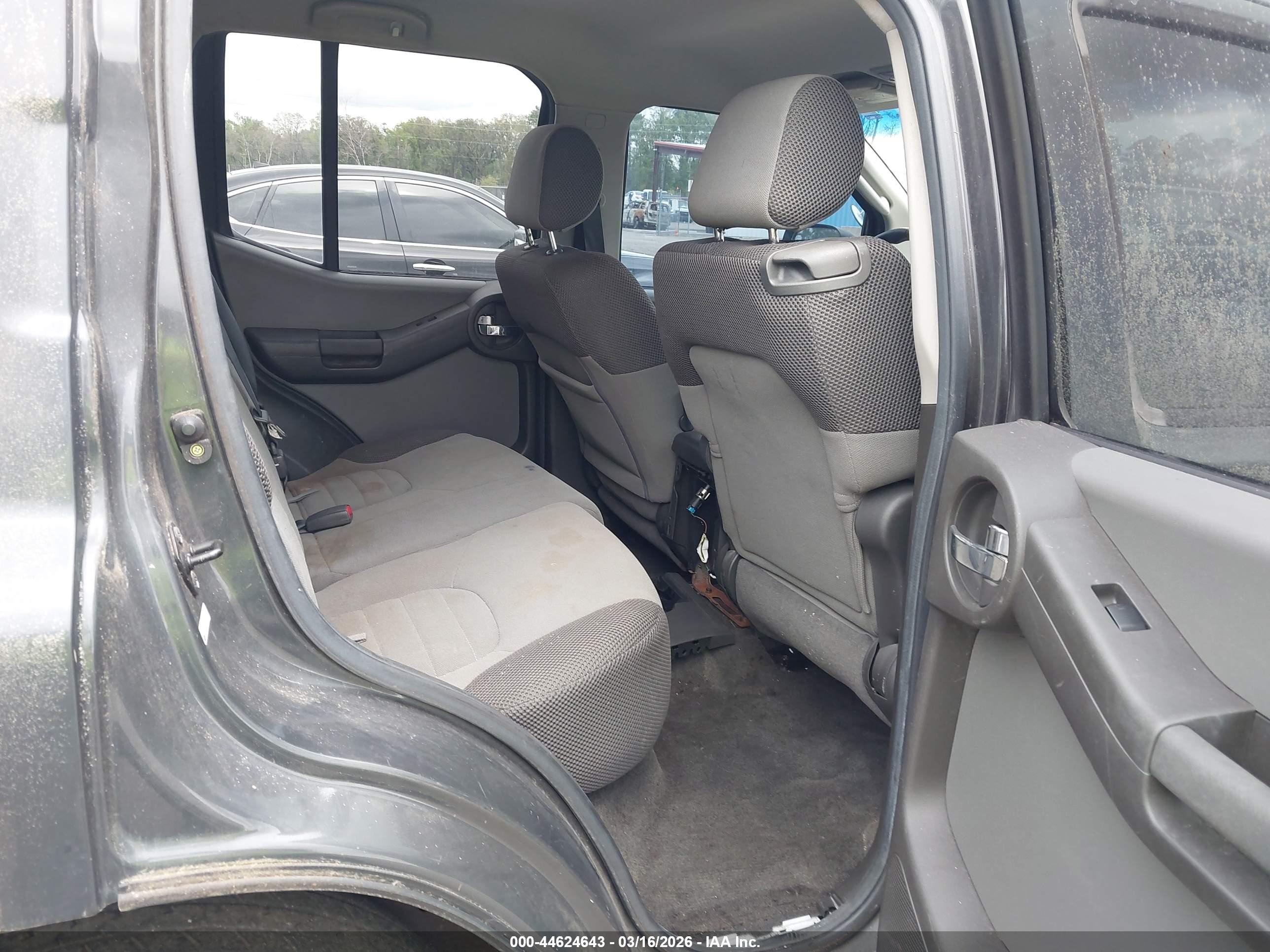 NISSAN XTERRA image 8