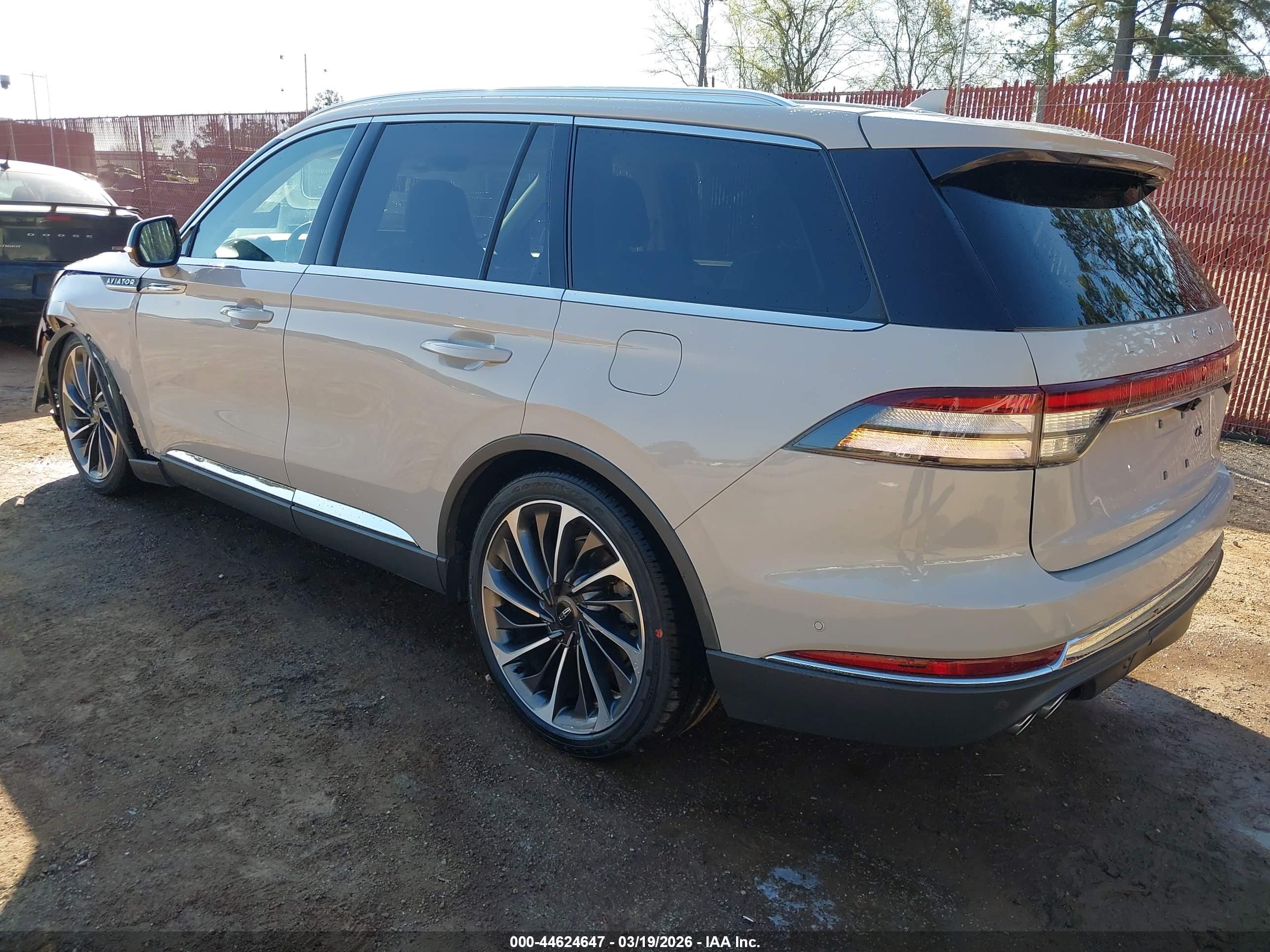 LINCOLN AVIATOR image 3