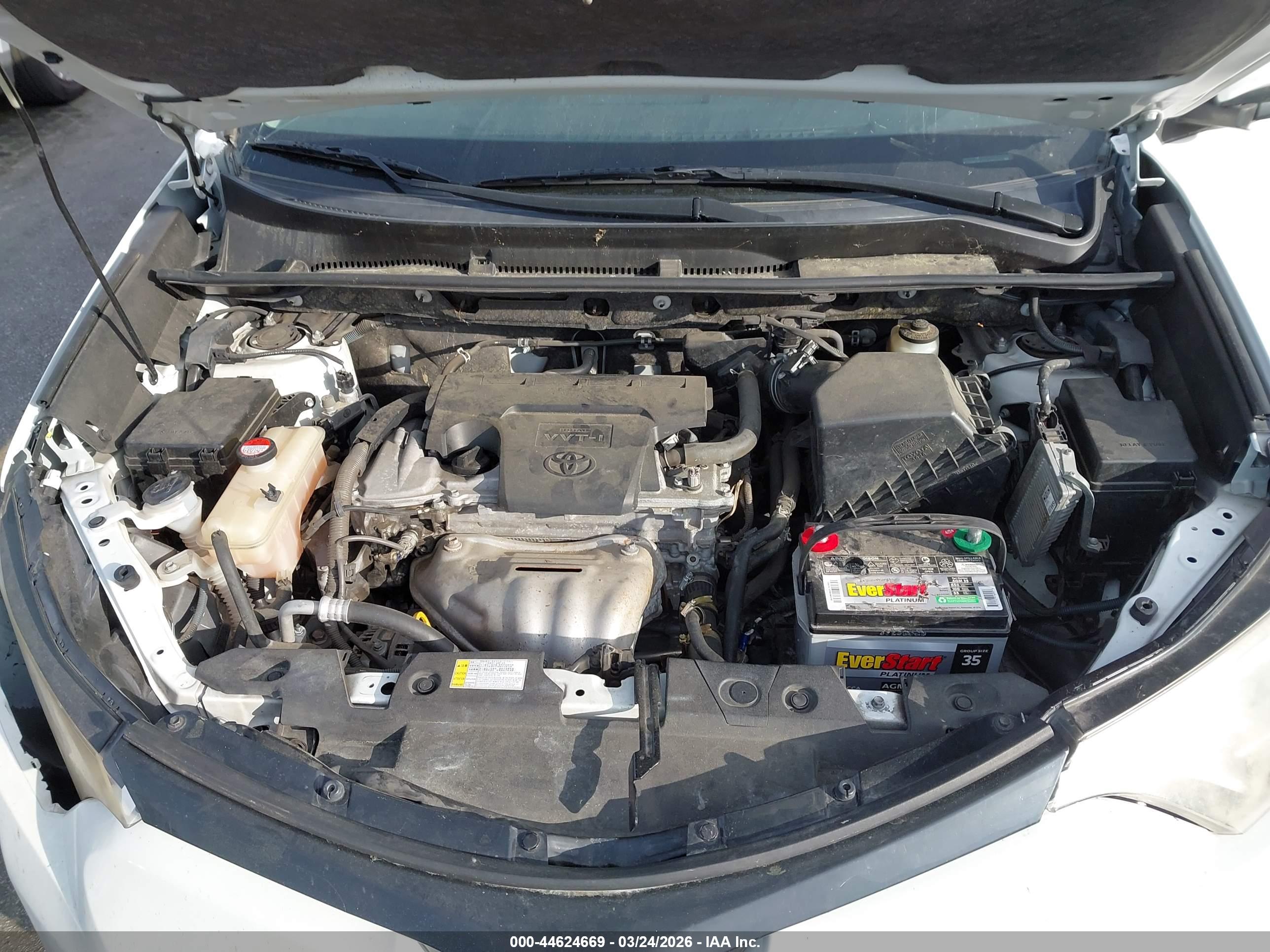 TOYOTA RAV4 image 10