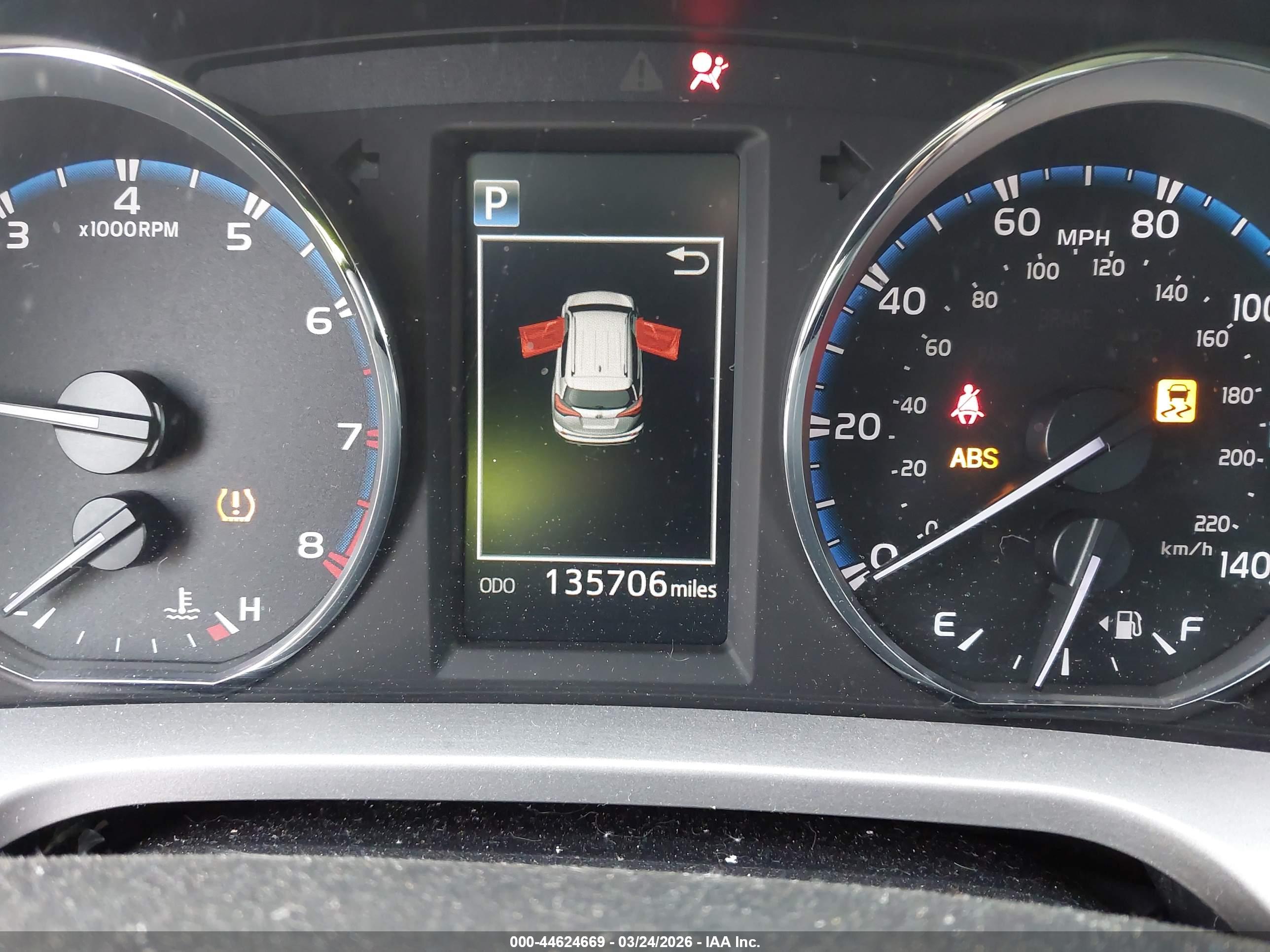 TOYOTA RAV4 image 7