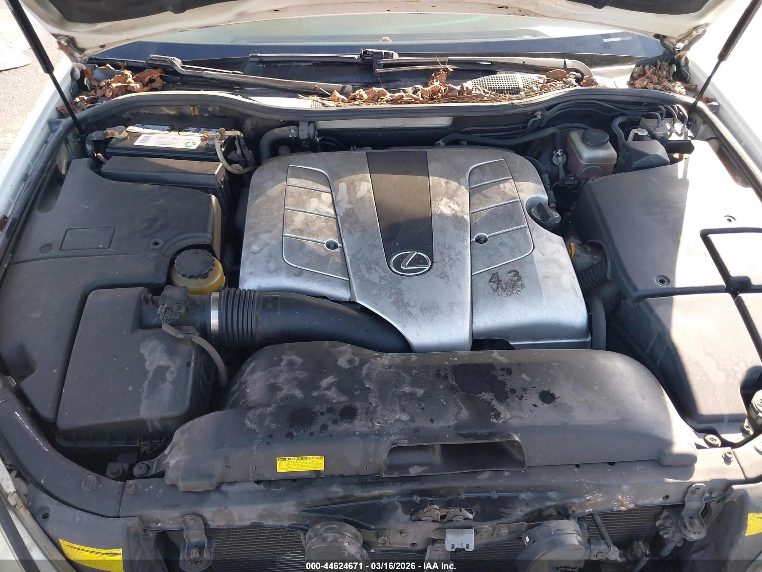 LEXUS LS image 10