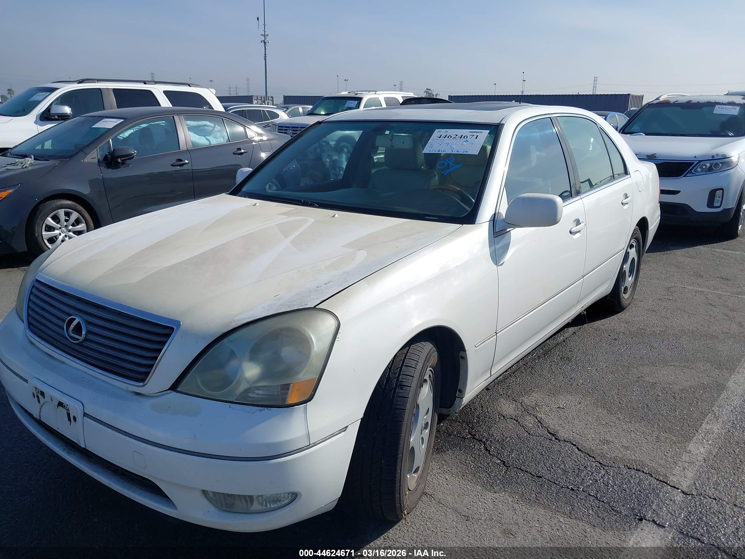 LEXUS LS image 6