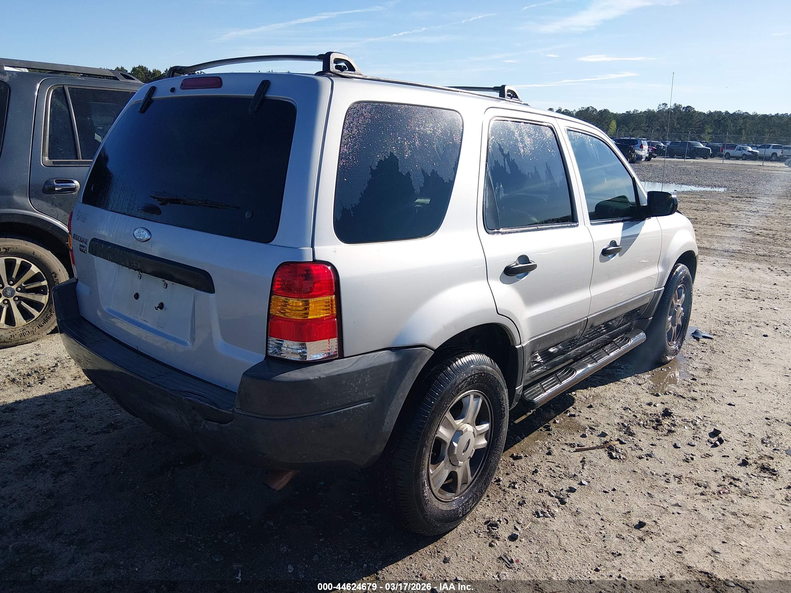 FORD ESCAPE image 4