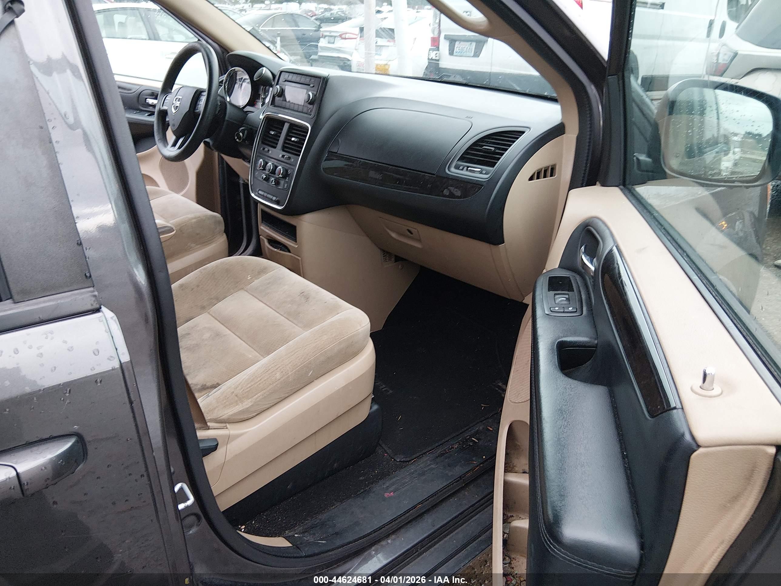 DODGE GRAND image 5