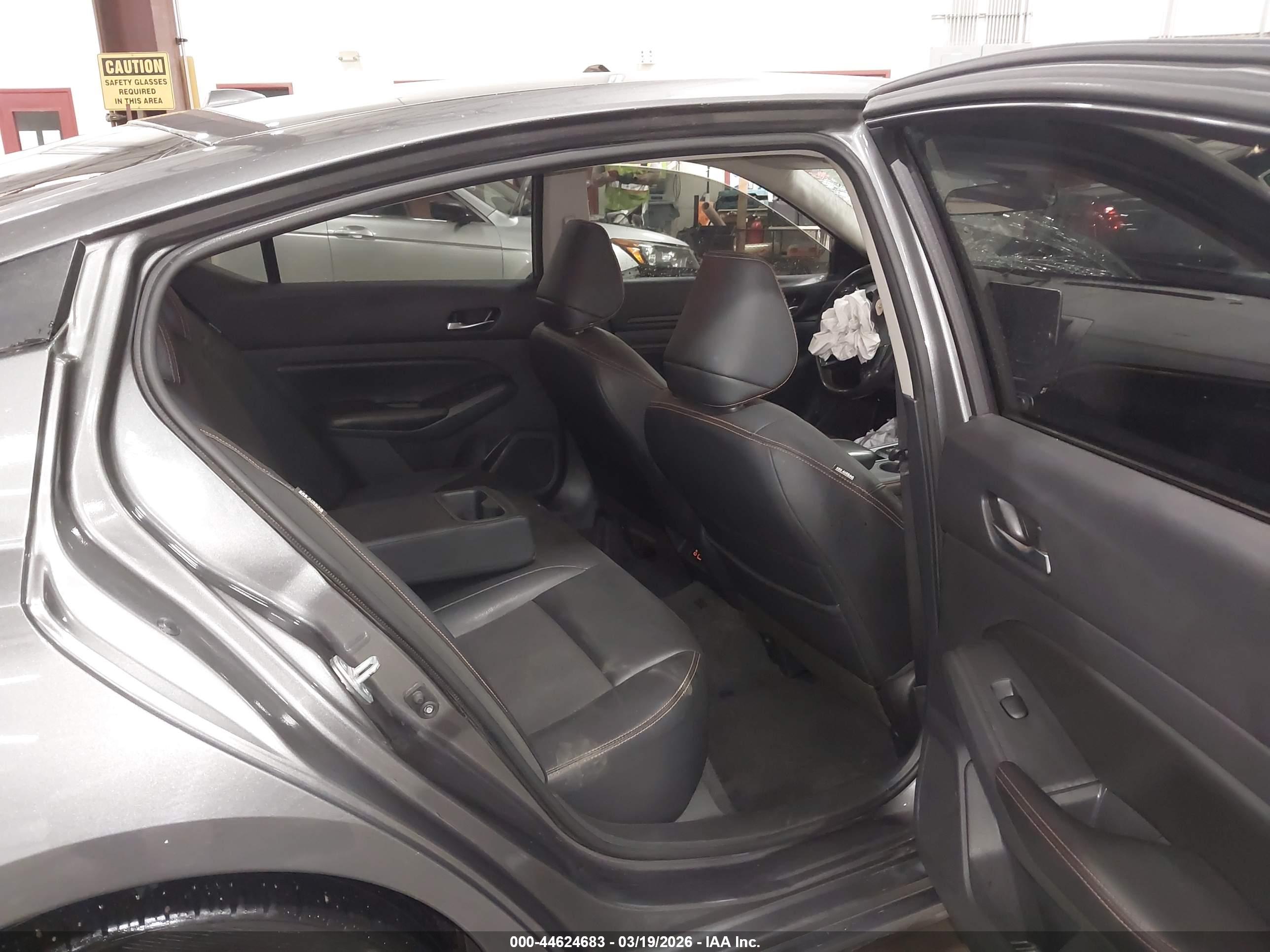 NISSAN ALTIMA image 8
