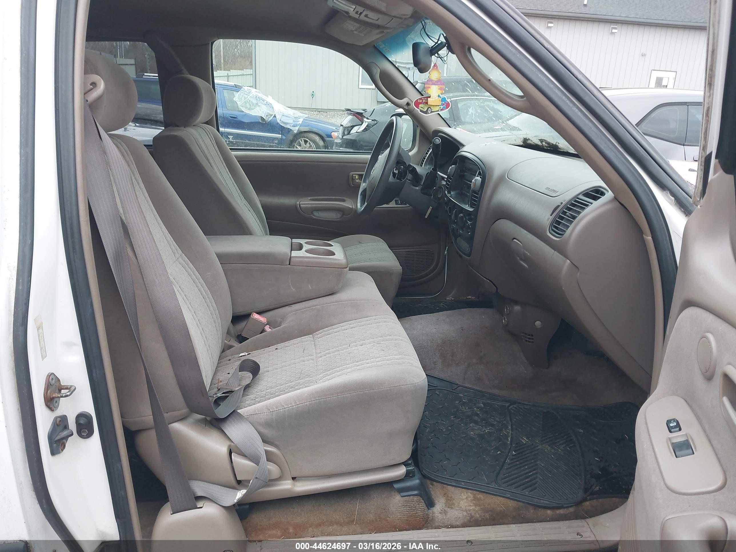 TOYOTA TUNDRA image 5
