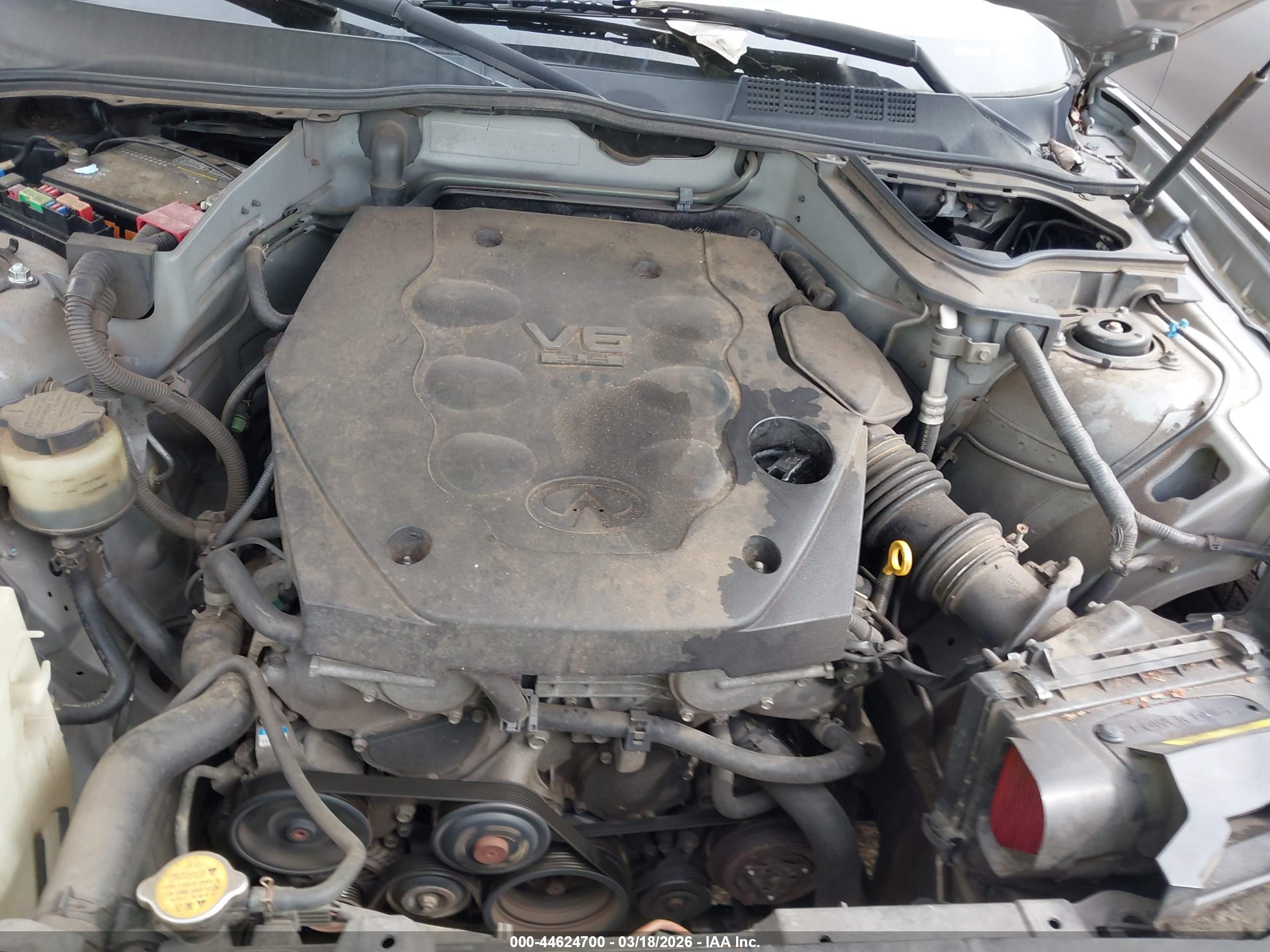 INFINITI FX35 image 10